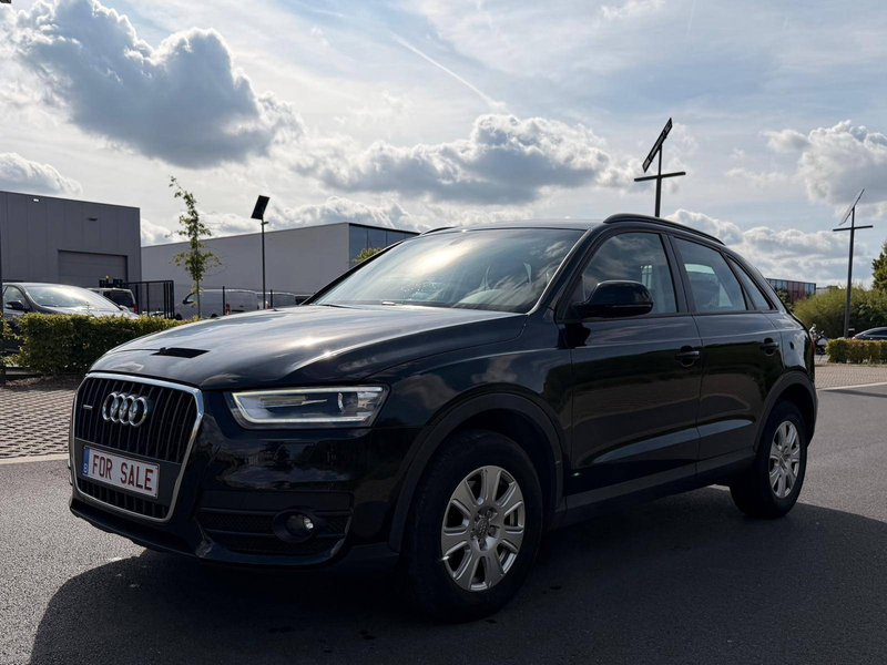 Audi Q3 Q3 2.0 TFSI Quattro S line S tronic — photo 2
