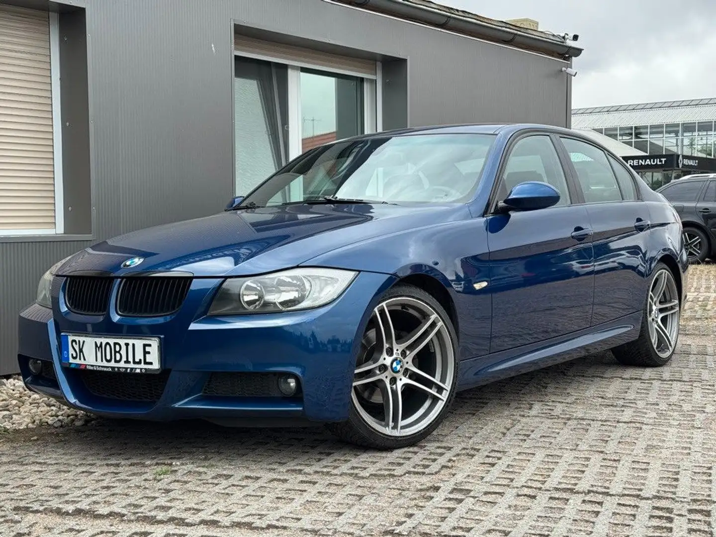 BMW 318 Baureihe 3 Lim. M-Paket* 318d*KLIMA*NAVI* Bleu - 1
