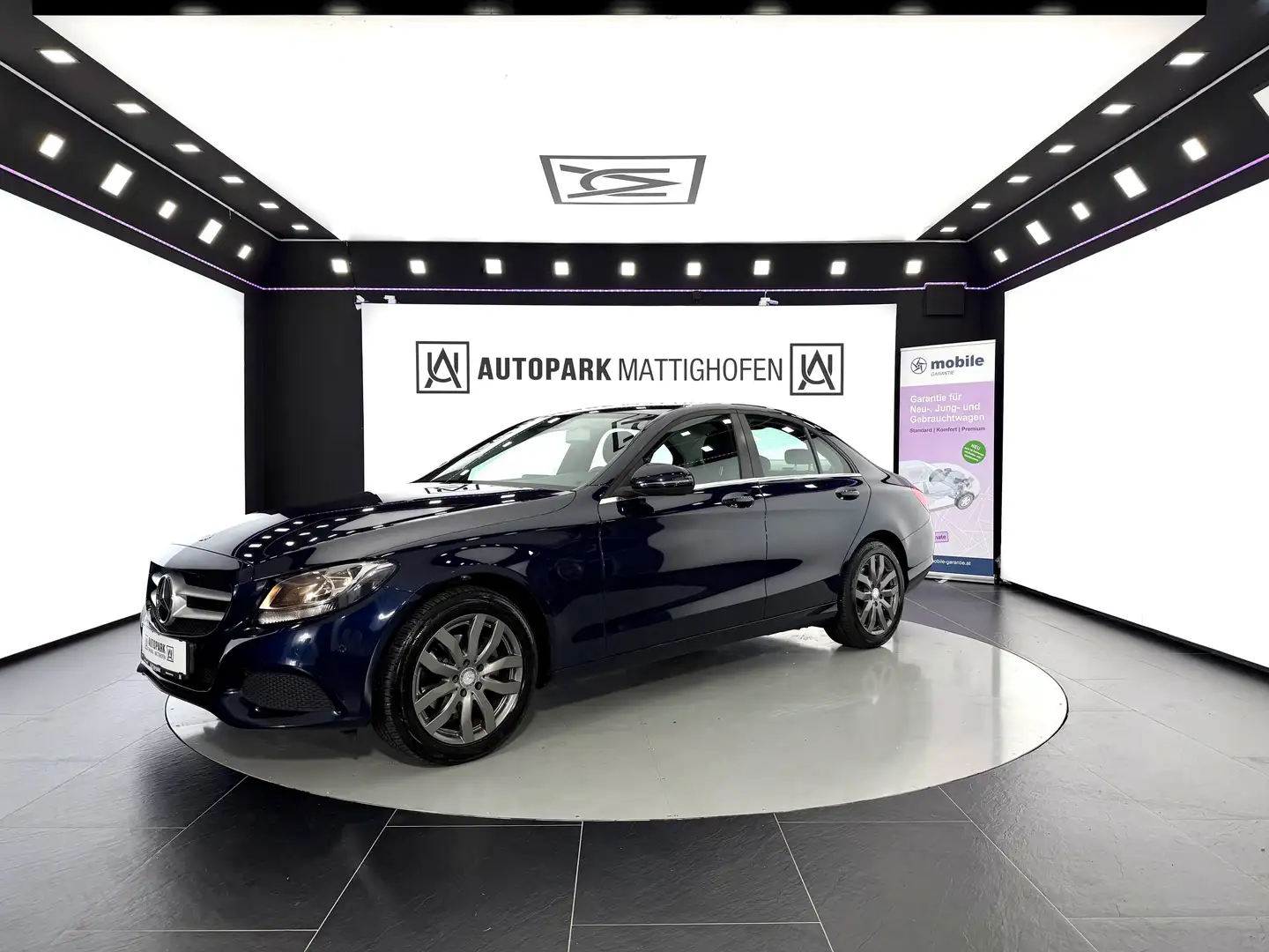 Mercedes-Benz C 180 d Aut. *AHK*NAVI*PDC* Blau - 2
