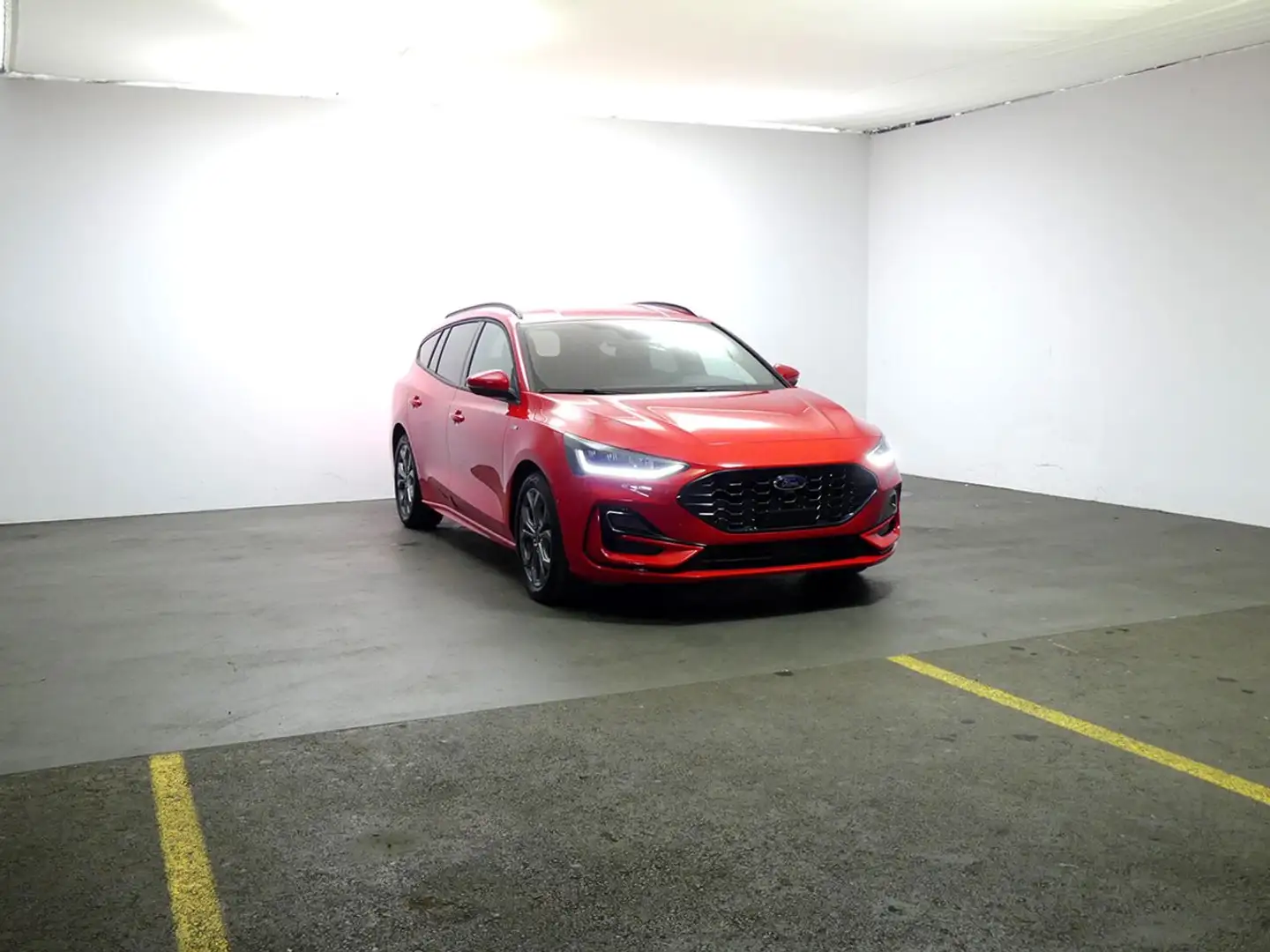 Ford Focus SB 1.0 ECOBOOST MHEV 114KW ST-LINE X 155CV 5P Rojo - 2