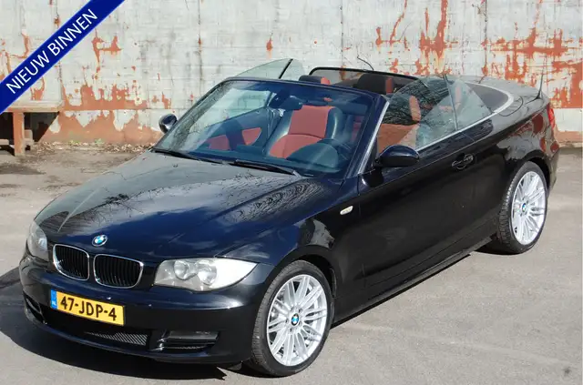 BMW 125 125i Cabrio / High Executive / AUT / Navi / '09 /