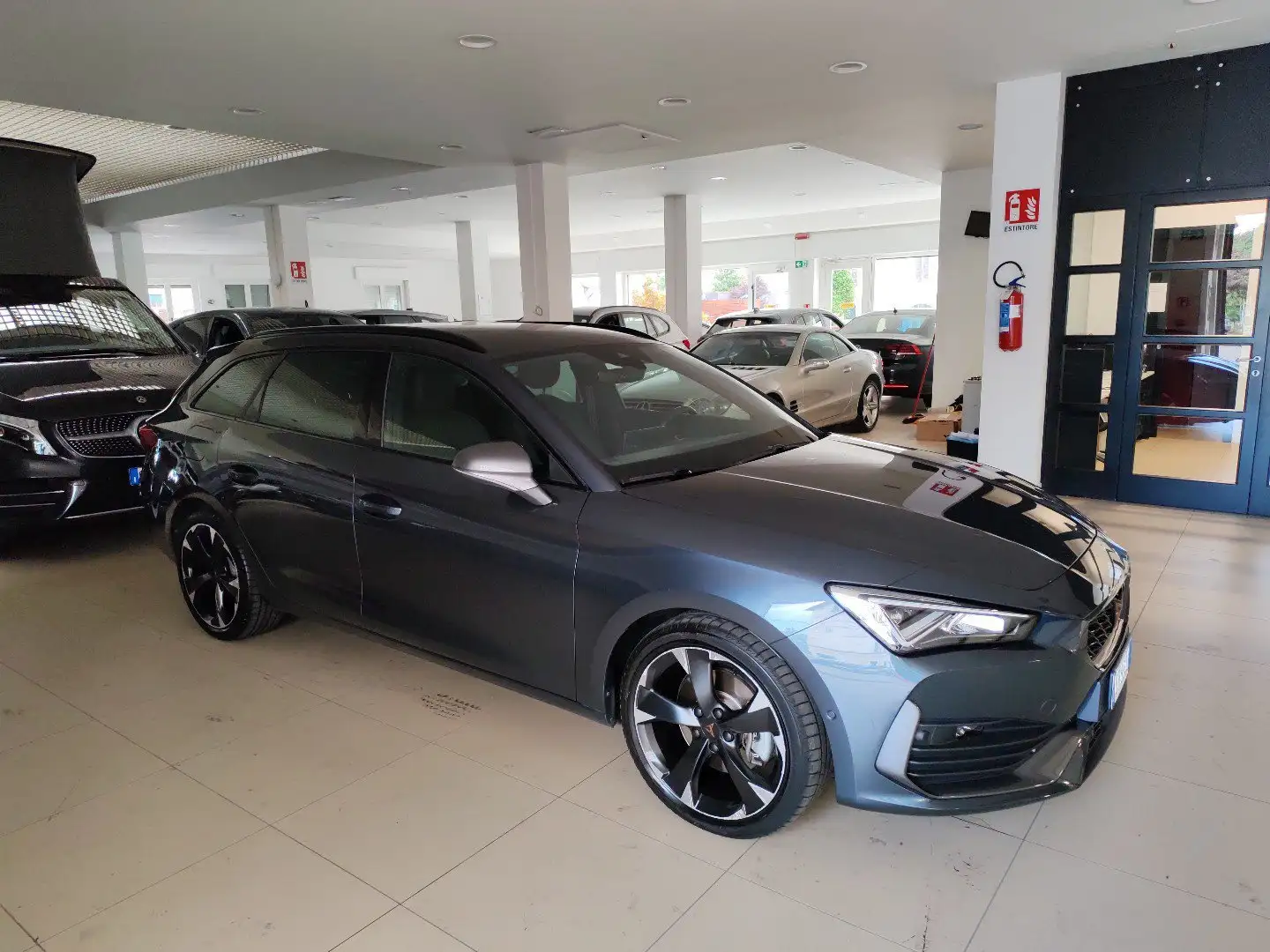 CUPRA Leon 2.0TDI 150cv DSG Adaptive Cruise FariLED Cerchi18” Grigio - 2