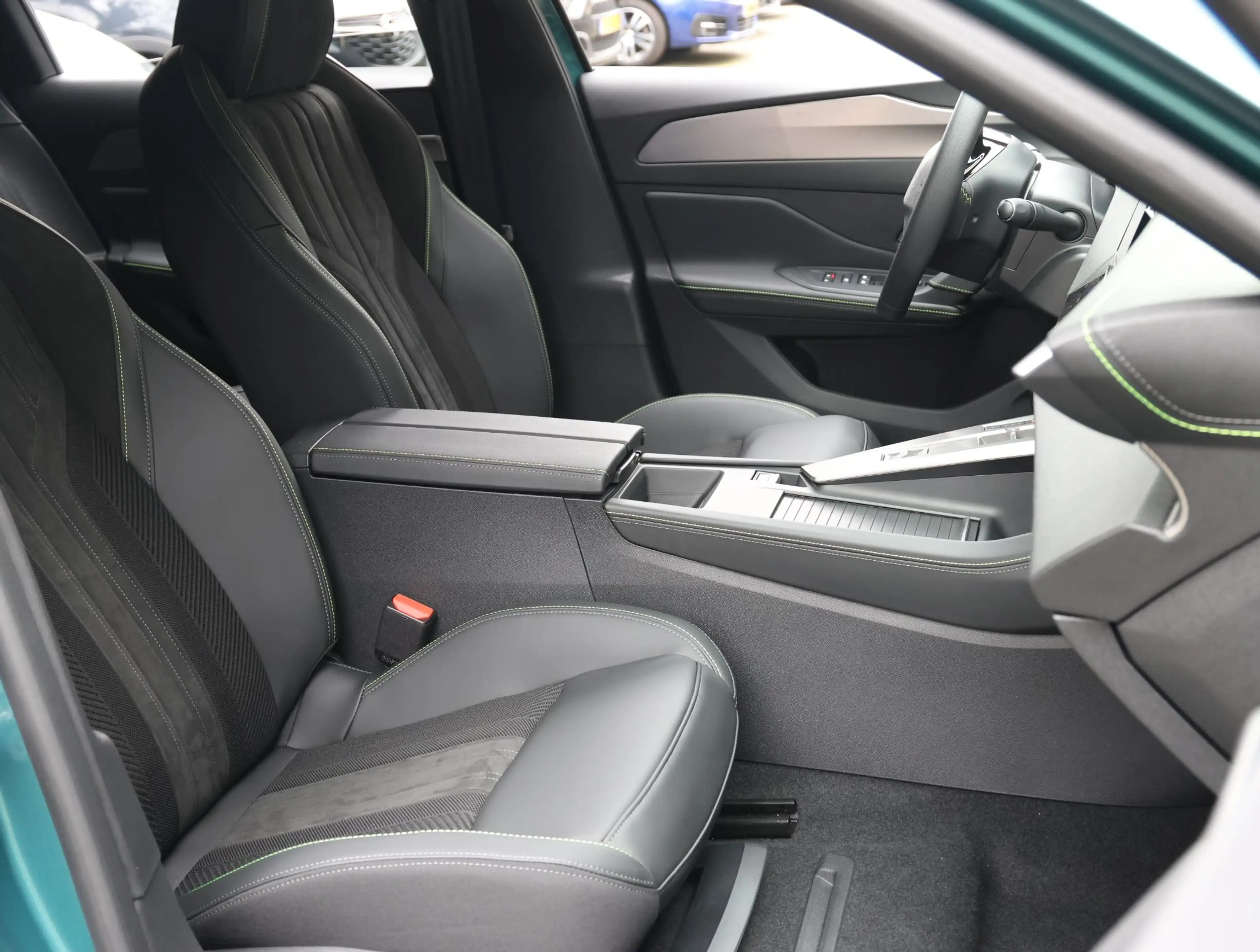 Peugeot 308 e-308 SW GT EV 54 kWh | AGR stoel | Stoelverwarmin — photo 9