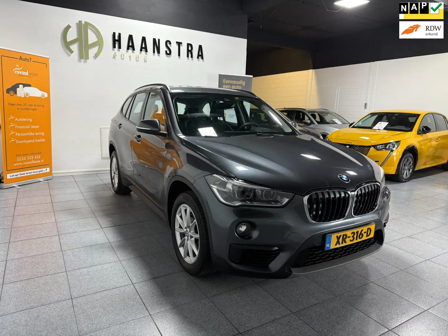 BMW X1 SDrive18i High Executive Edition Navi-Camera Leder Grigio - 1