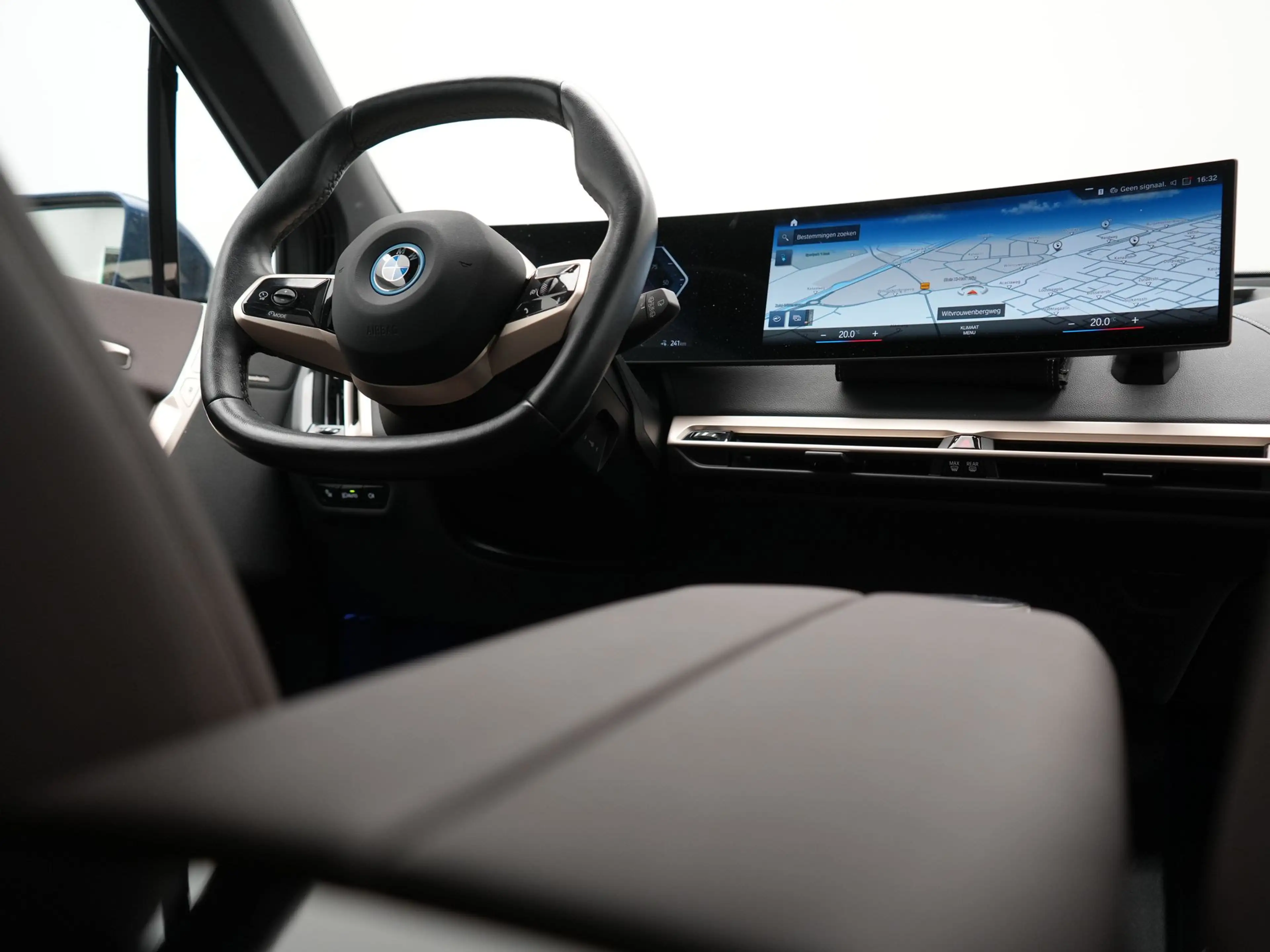 BMW iX xDrive40 Excellence 77 kWh 327pk | SOH 96,9% | Tre — photo 29