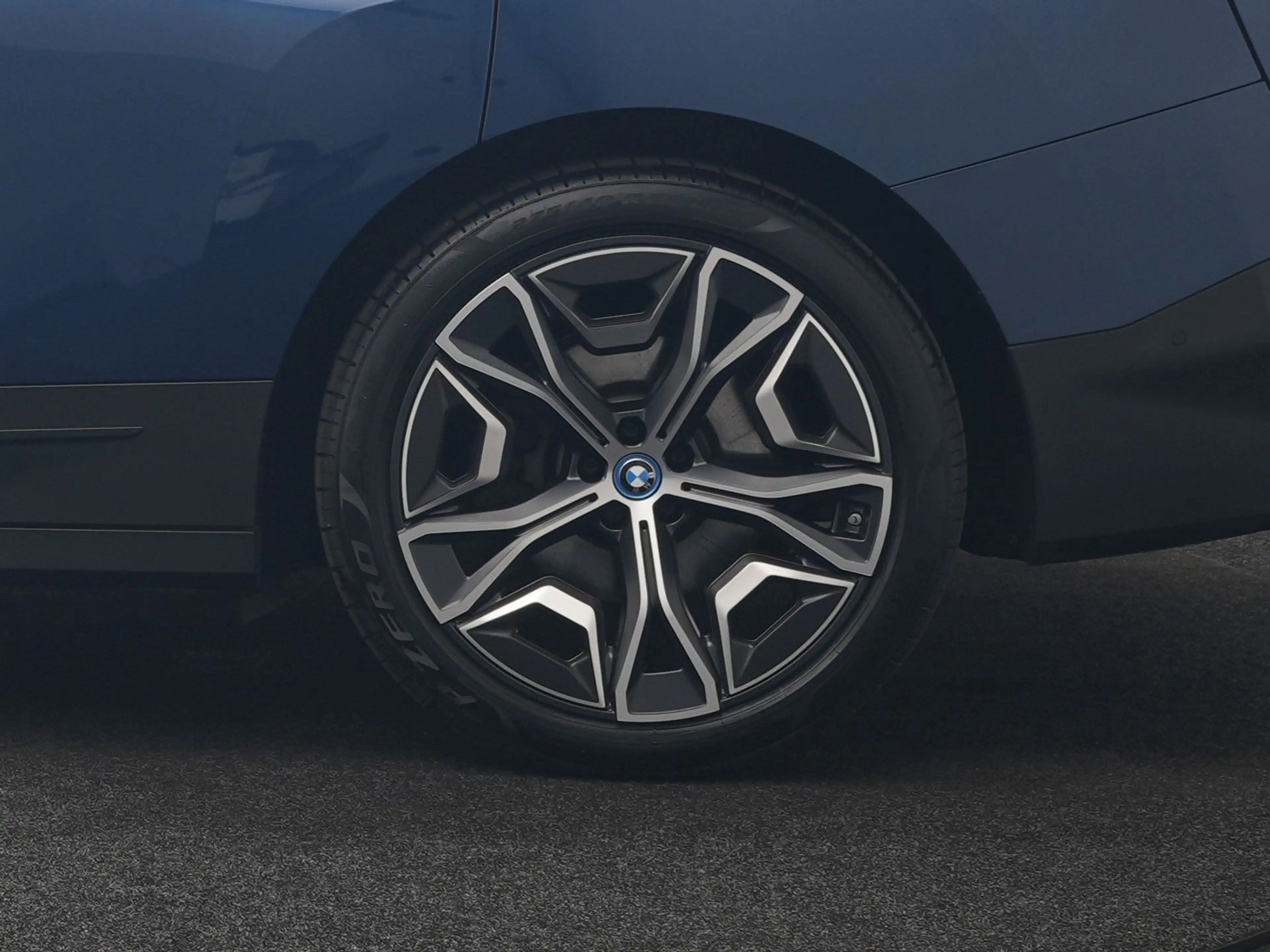 BMW iX xDrive40 Excellence 77 kWh 327pk | SOH 96,9% | Tre — photo 46