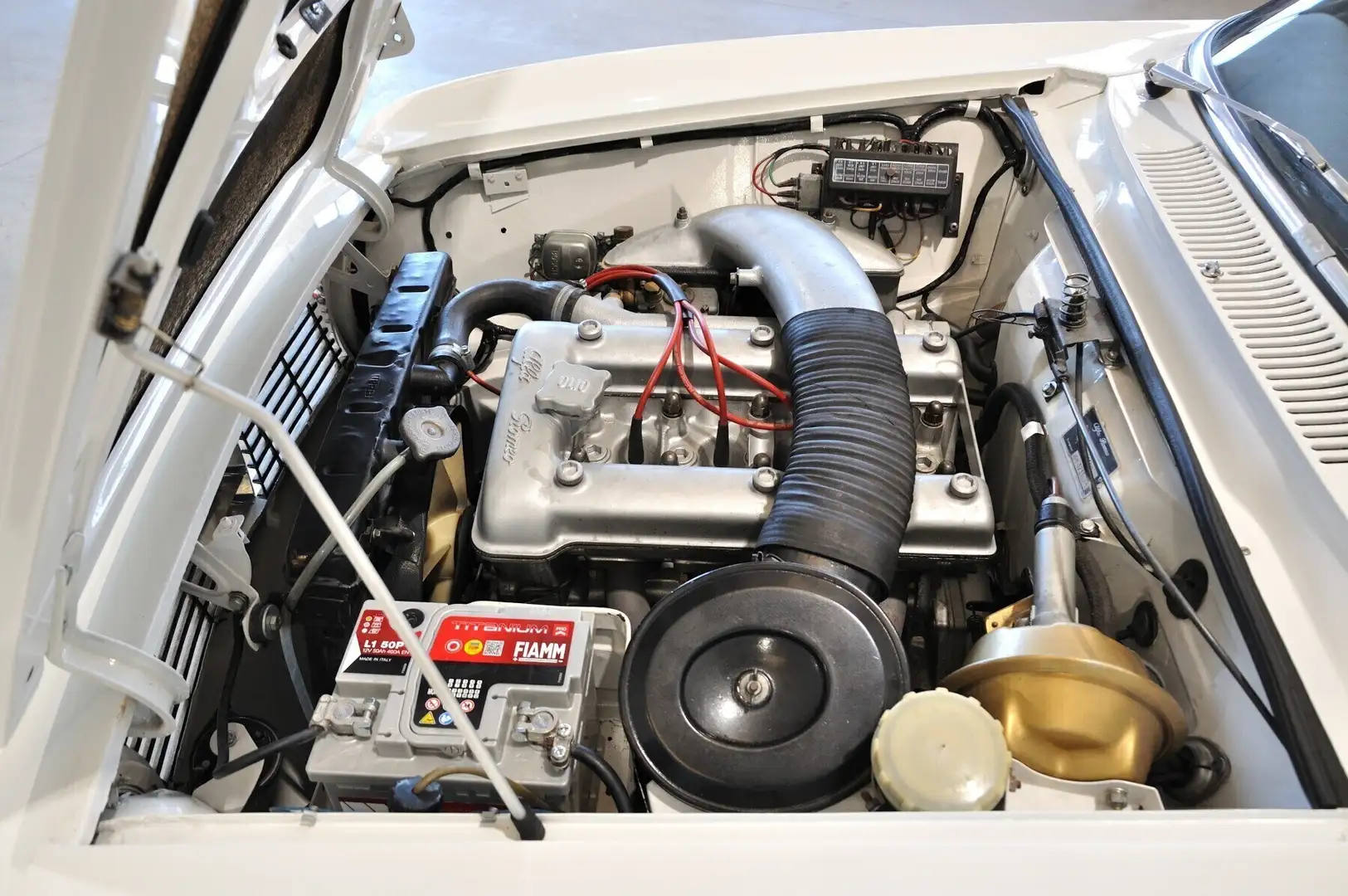 Alfa Romeo GT Giulia Sprint GT 1.6 105.02 Bianco - 2