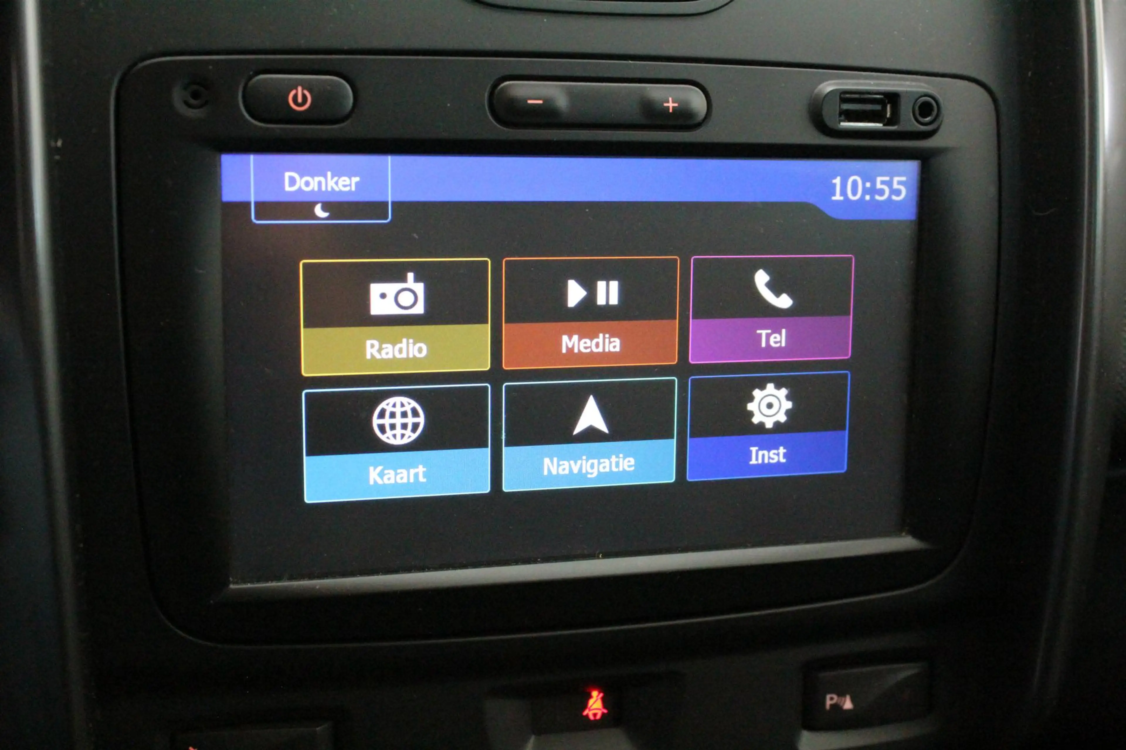 Dacia Duster 1.2 TCe 4x4 Prestige | NAVIGATIE | TREKHAAK | PDC — photo 26