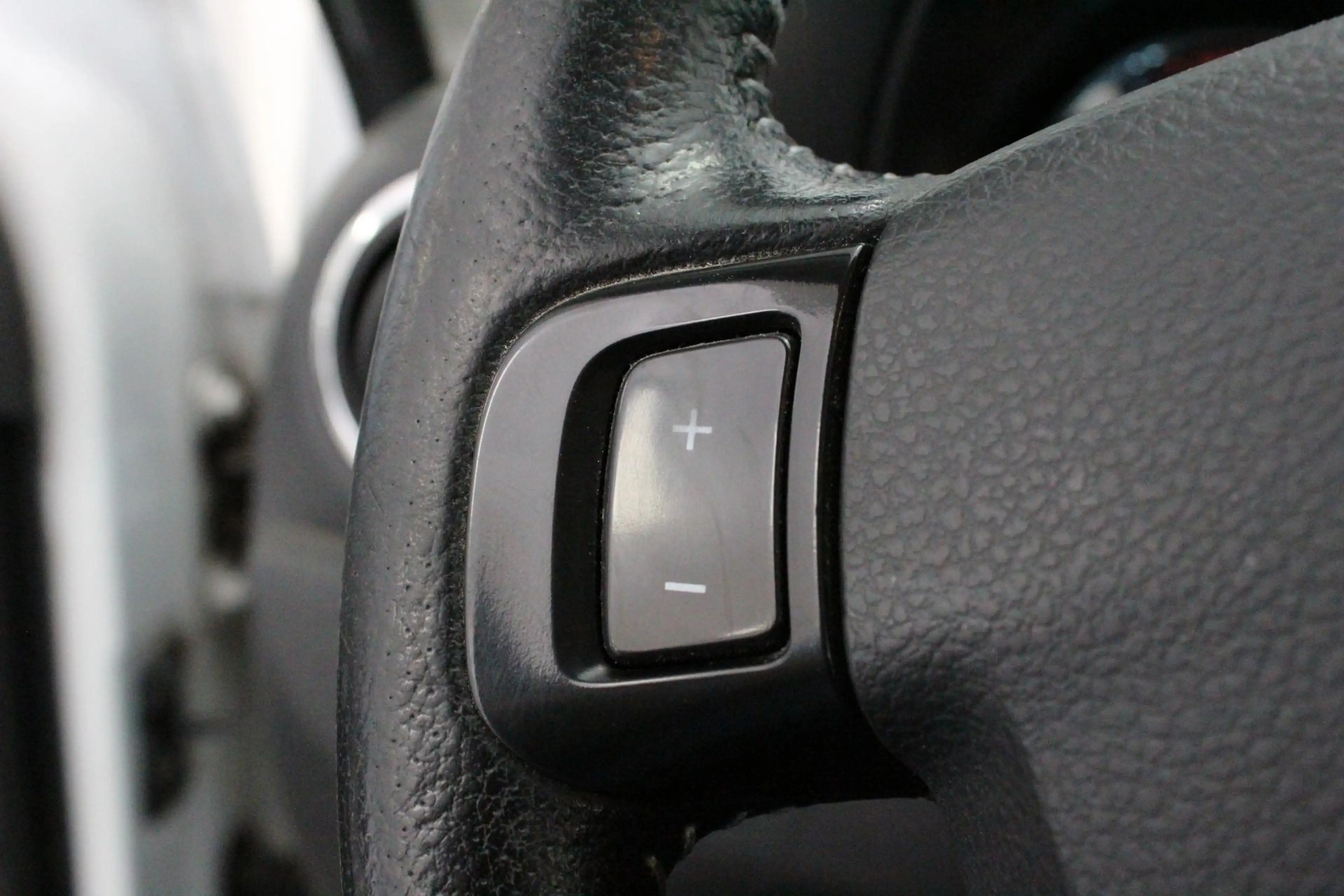 Dacia Duster 1.2 TCe 4x4 Prestige | NAVIGATIE | TREKHAAK | PDC — photo 21