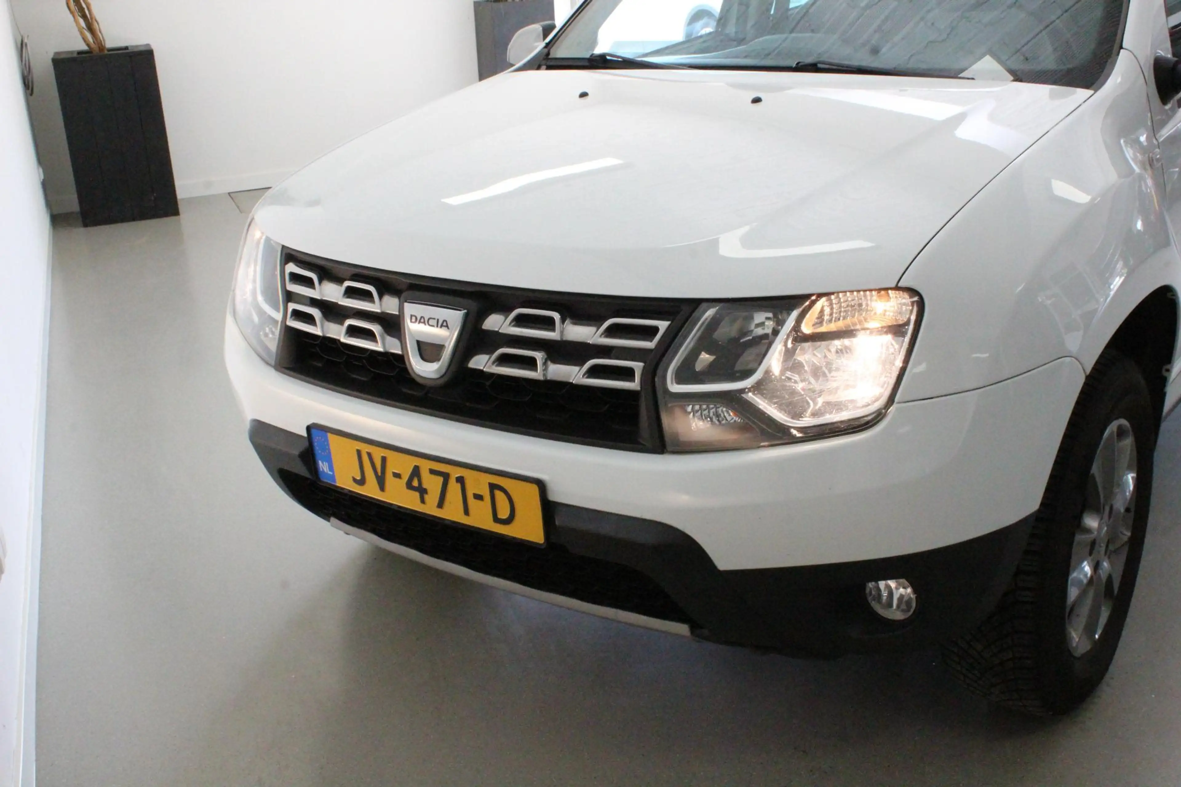 Dacia Duster 1.2 TCe 4x4 Prestige | NAVIGATIE | TREKHAAK | PDC — photo 19
