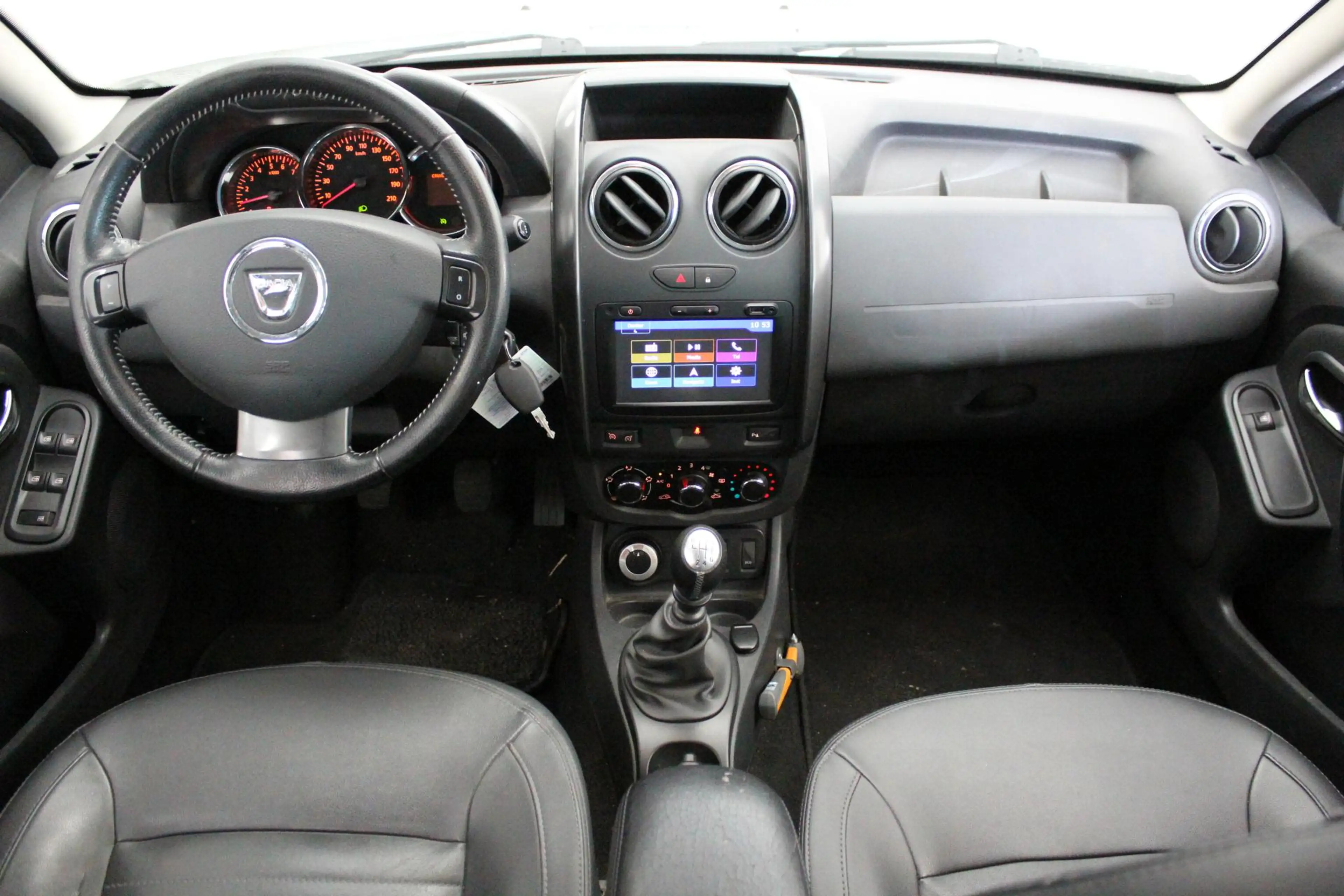Dacia Duster 1.2 TCe 4x4 Prestige | NAVIGATIE | TREKHAAK | PDC — photo 14