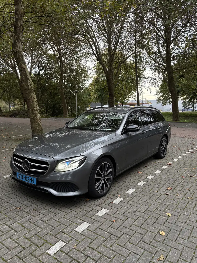 Mercedes-Benz E 220 2019 night pakket Multibeam Grijs - 1