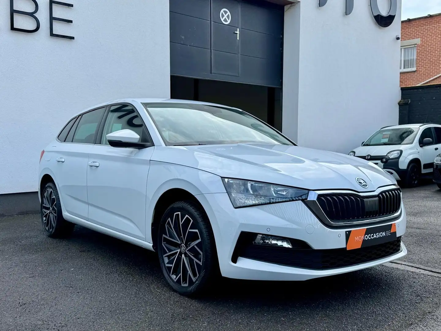 Skoda Scala 1.0TSi GPS CARPLAY SG CHAUFF LED CLIM CAMERA Blanc - 2