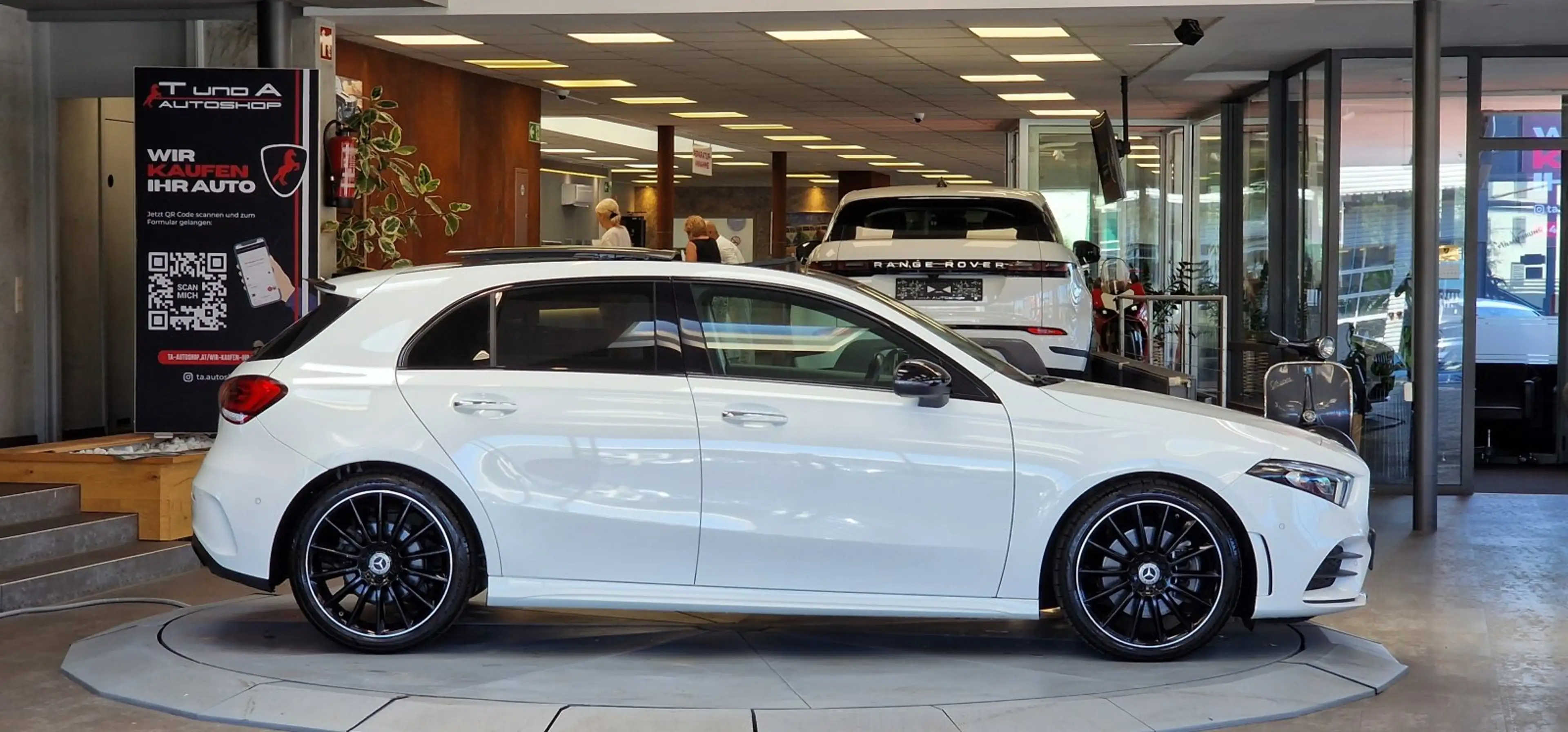 Mercedes-Benz A 250 AMG-Paket *Pano*Memory-Sitz*Ambiente — photo 5