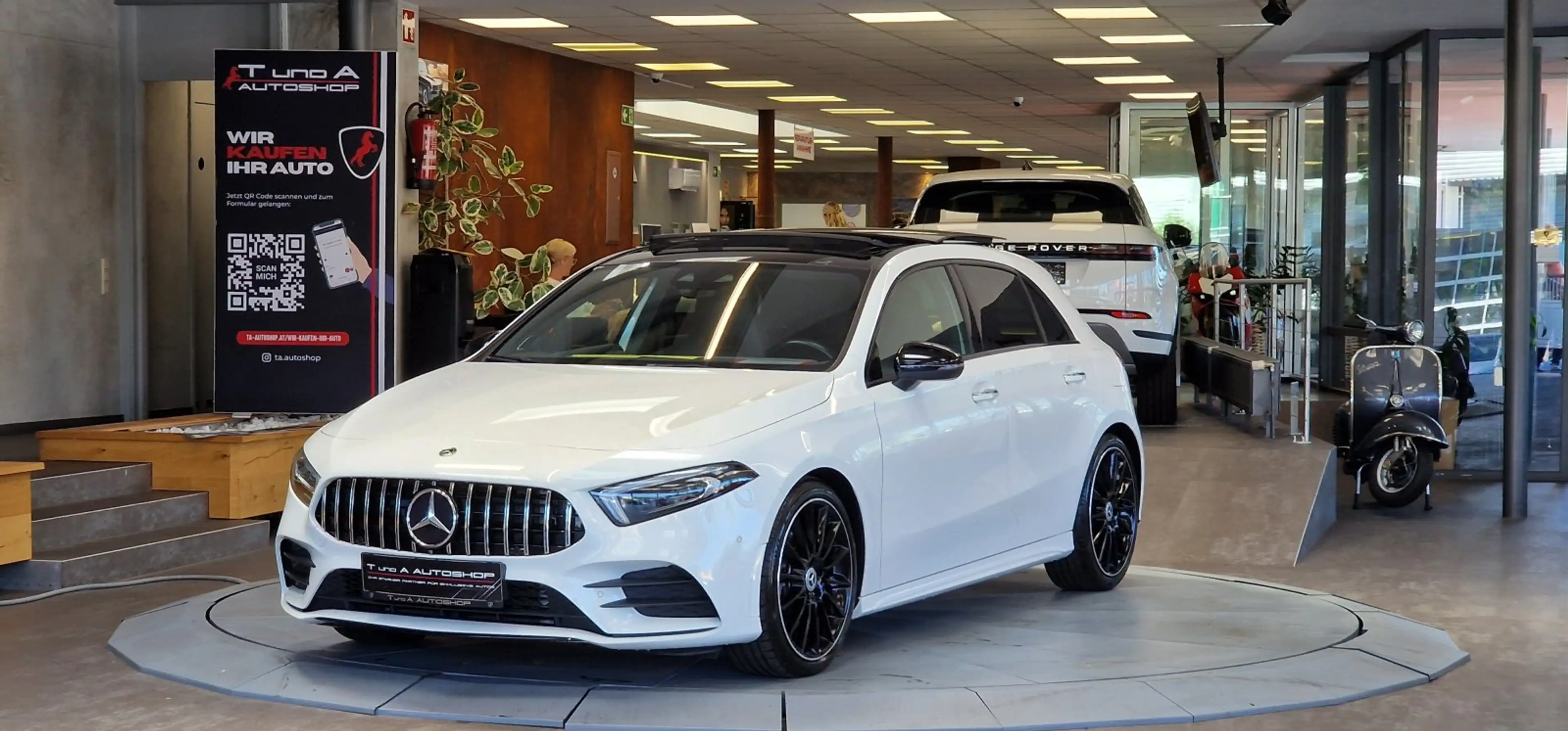 Mercedes-Benz A 250 AMG-Paket *Pano*Memory-Sitz*Ambiente