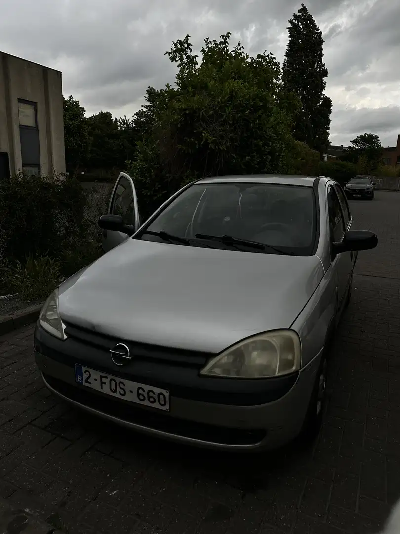 Opel Corsa 1.2i XE 16v Edition 2000 - 1