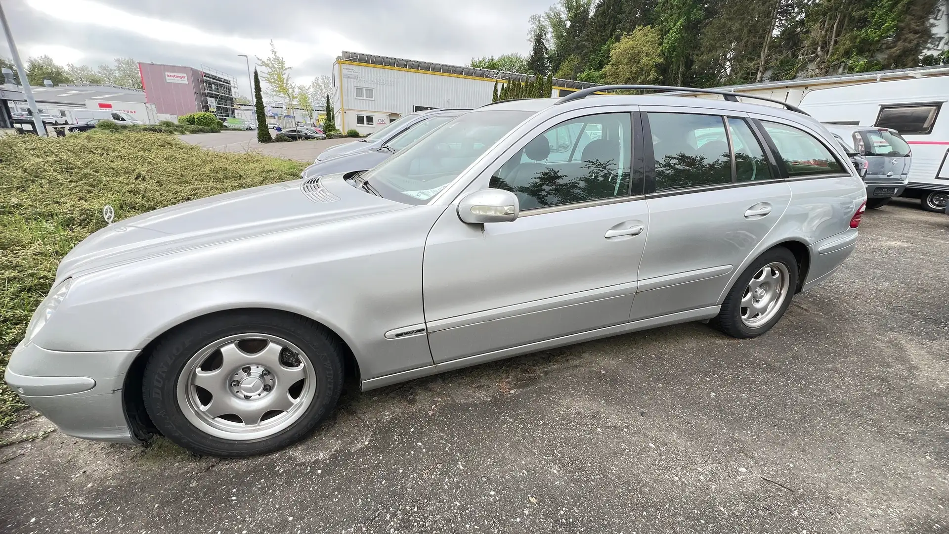 Mercedes-Benz E 200 T Kompressor Automatik Classic Silver - 2