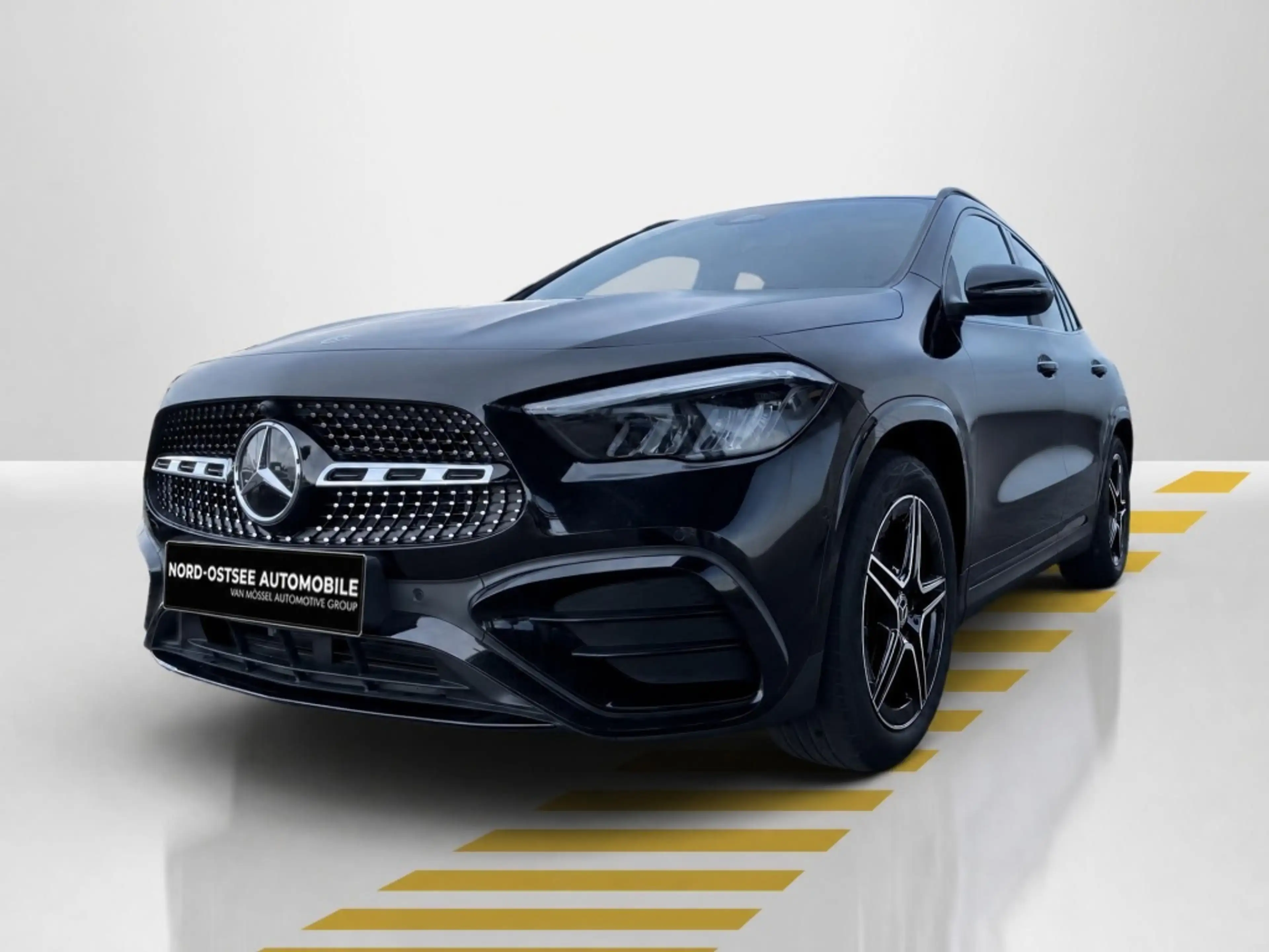 Mercedes-Benz GLA 180 d AMG KAMERA DISTRO AHK SHZ LED NIGHT — photo 2