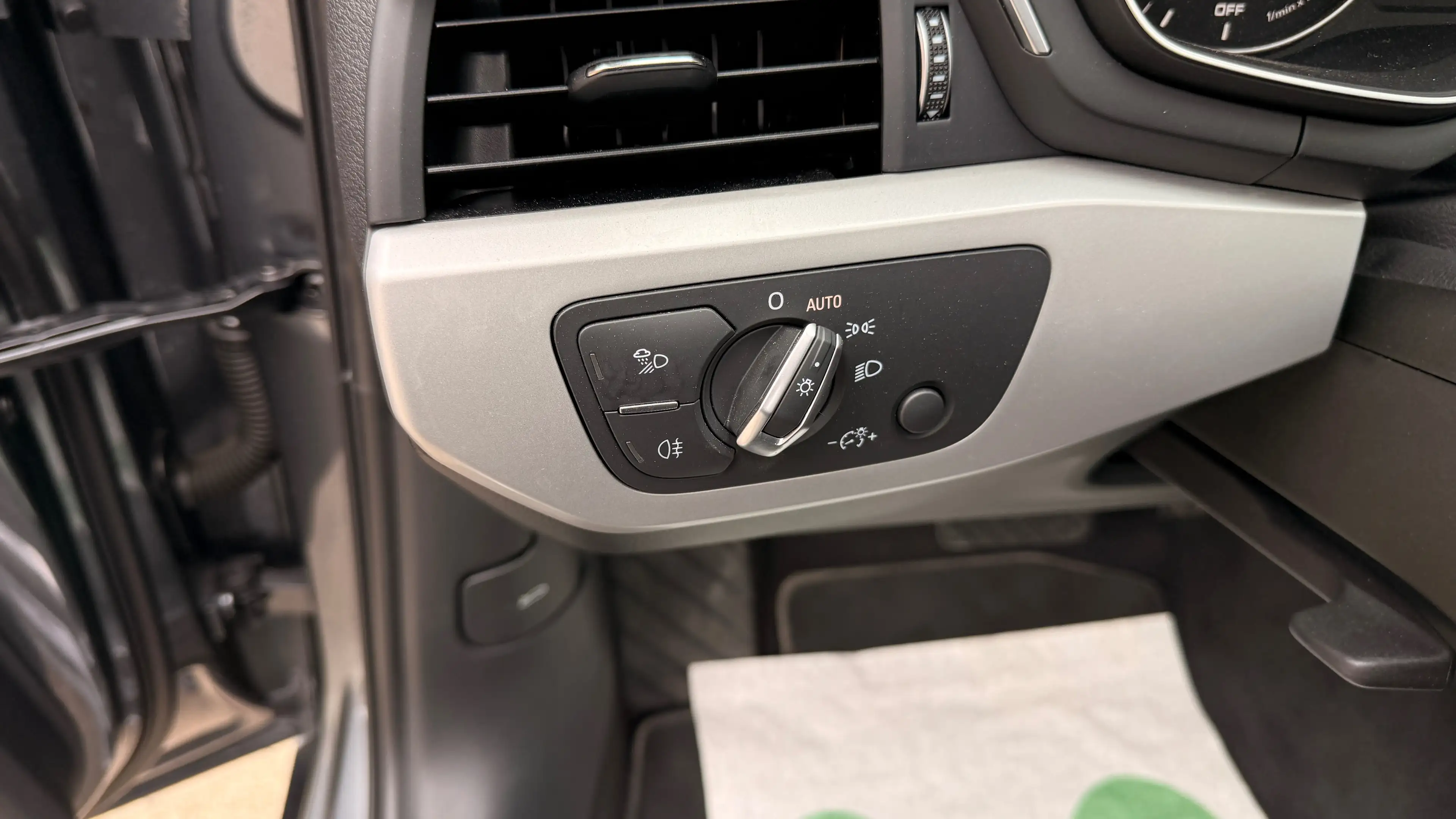 Audi A4 A4 Avant 35 TDi Bus.Edit. Design S tron.(EU6d-T.) — photo 14