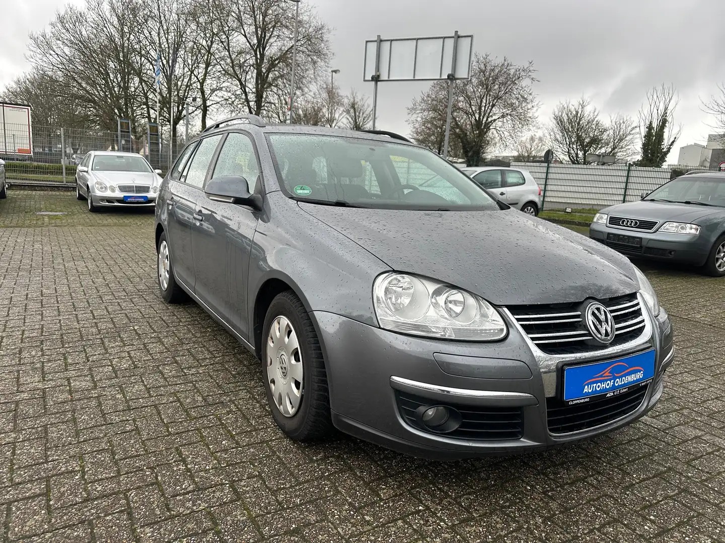 Volkswagen Golf Variant Trendline Gris - 1