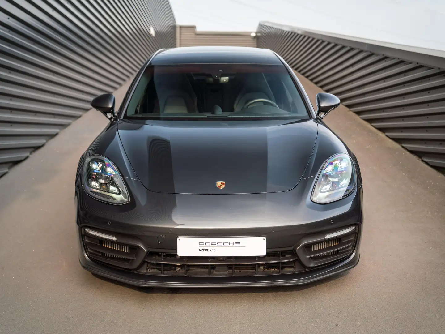Porsche Panamera 4 E-Hybrid Sport Turismo Platinum Edition Gris - 2