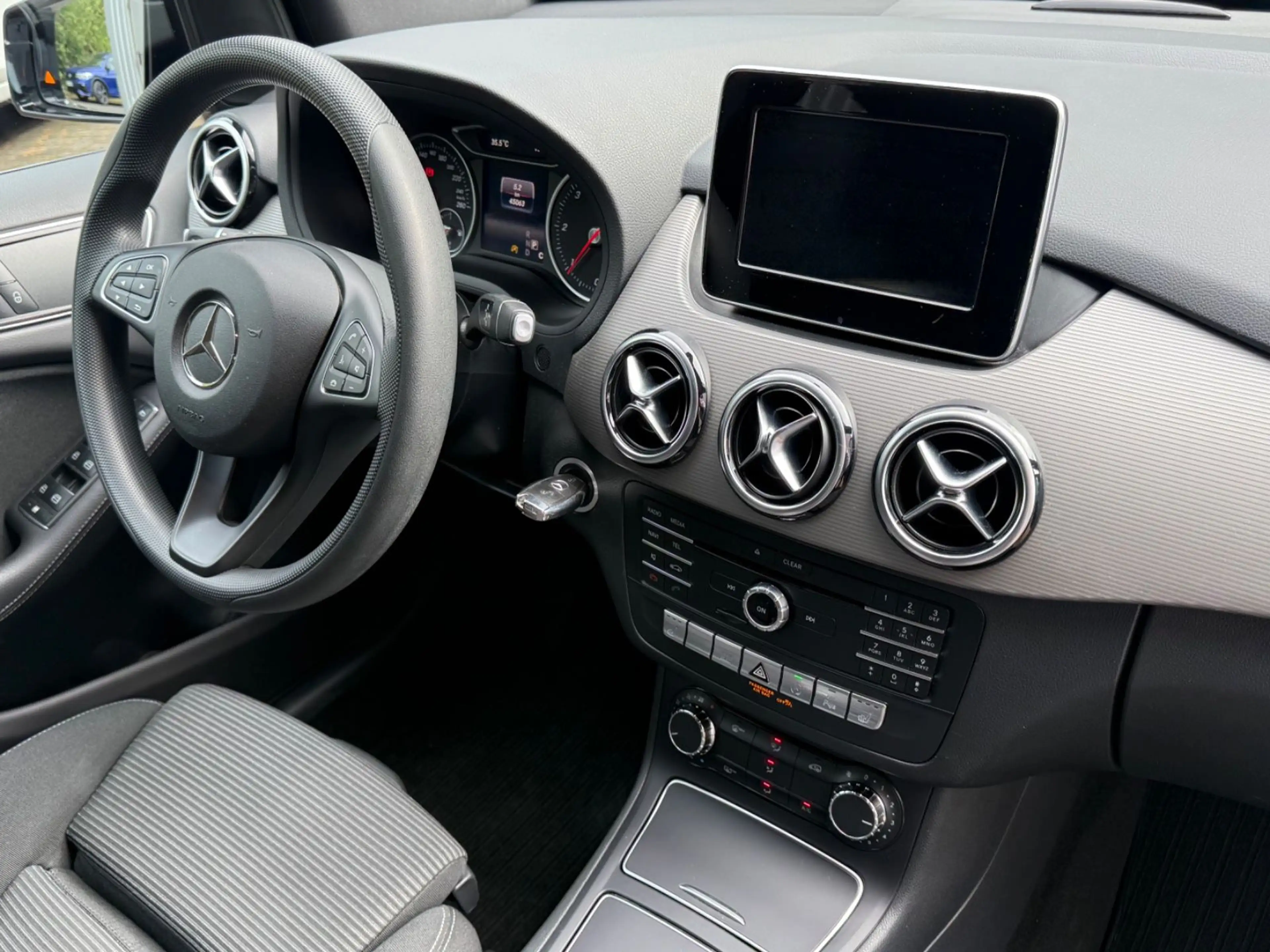Mercedes-Benz B 200 AHK-Rückfahrkamera- ACC- Totwinkelas. — photo 15