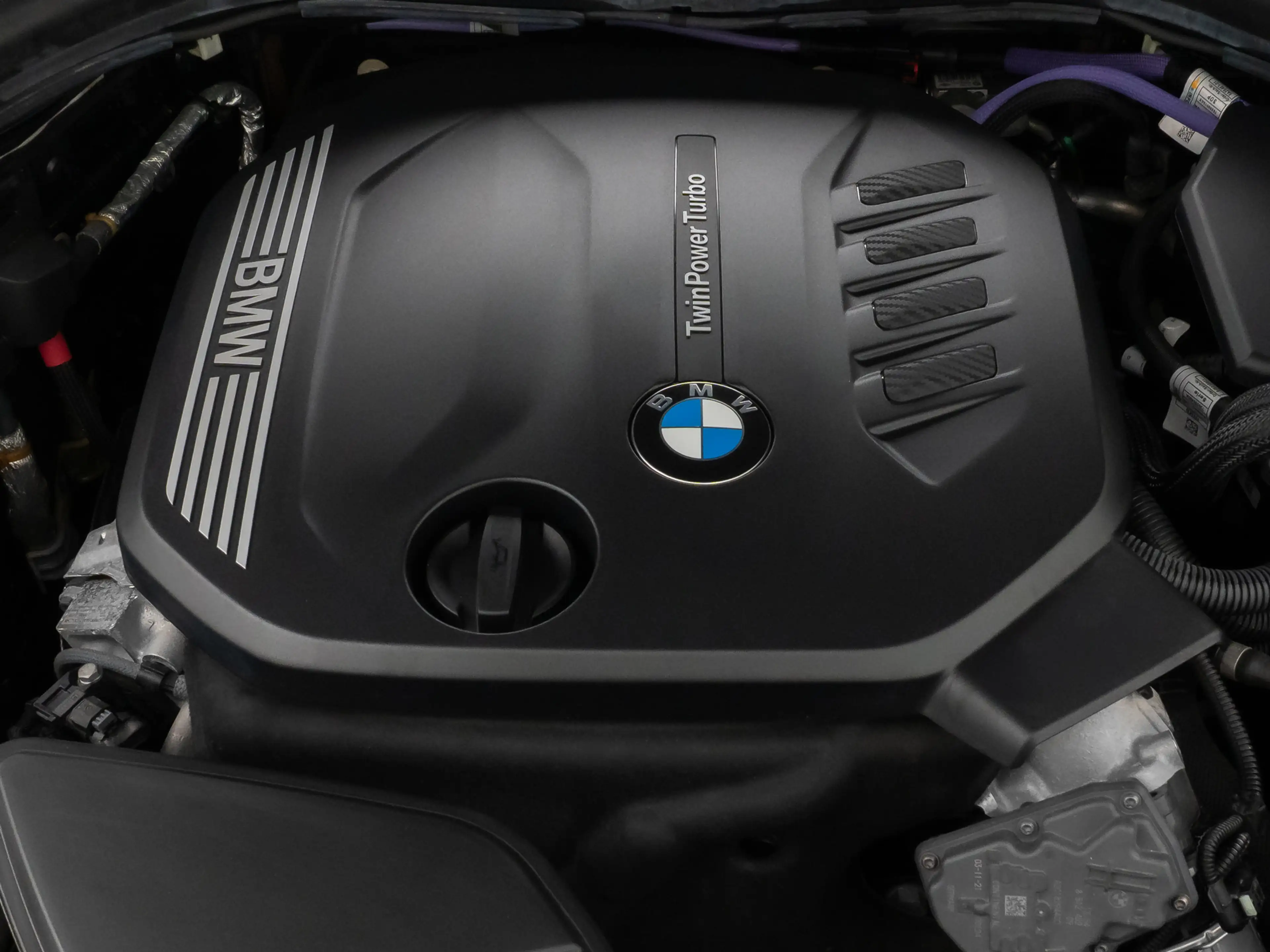 BMW 520 Kamera HUD DAB 4xKlima DrivingAssist Alarm — photo 19