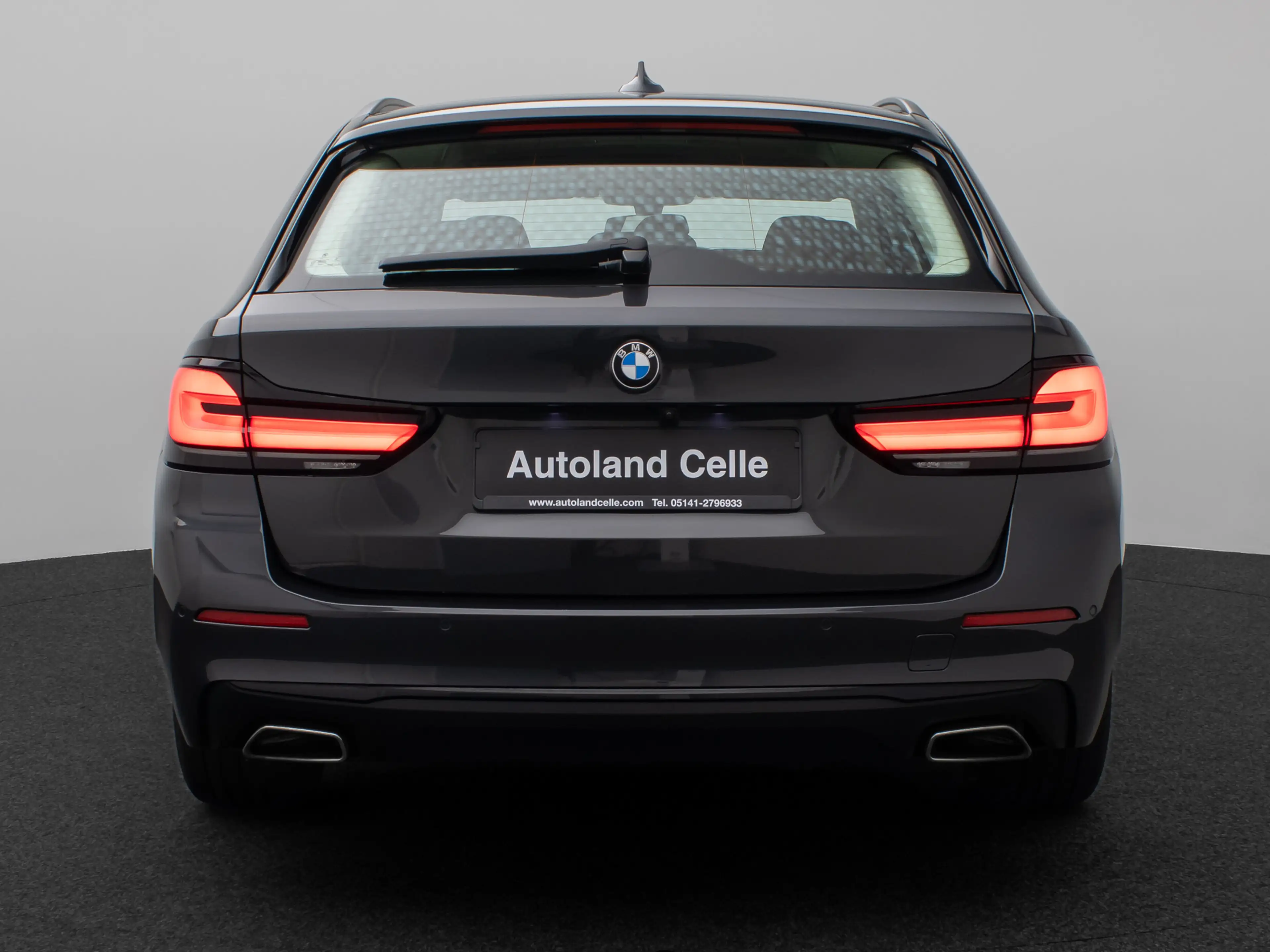 BMW 520 Kamera HUD DAB 4xKlima DrivingAssist Alarm — photo 8