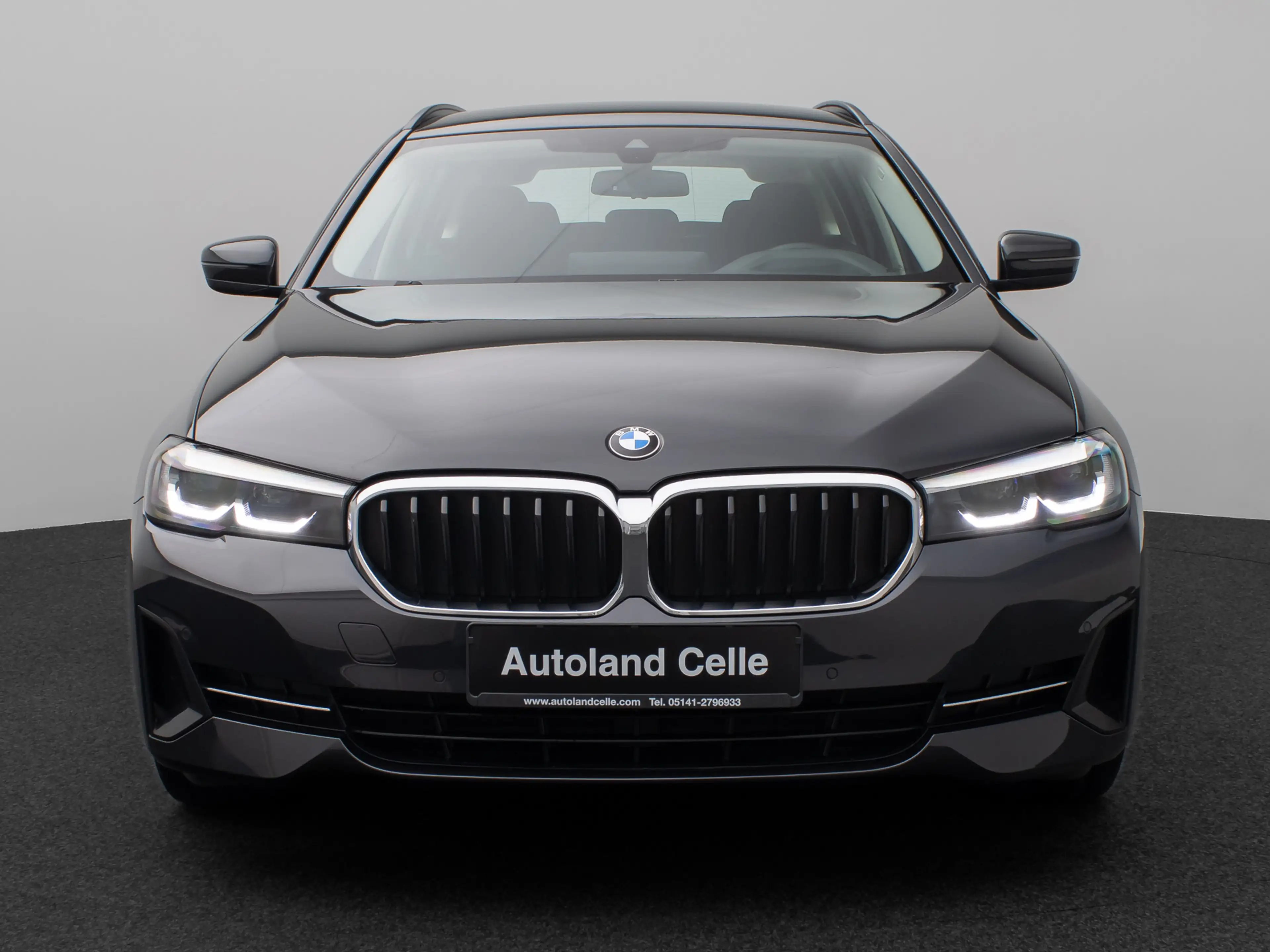 BMW 520 Kamera HUD DAB 4xKlima DrivingAssist Alarm — photo 2