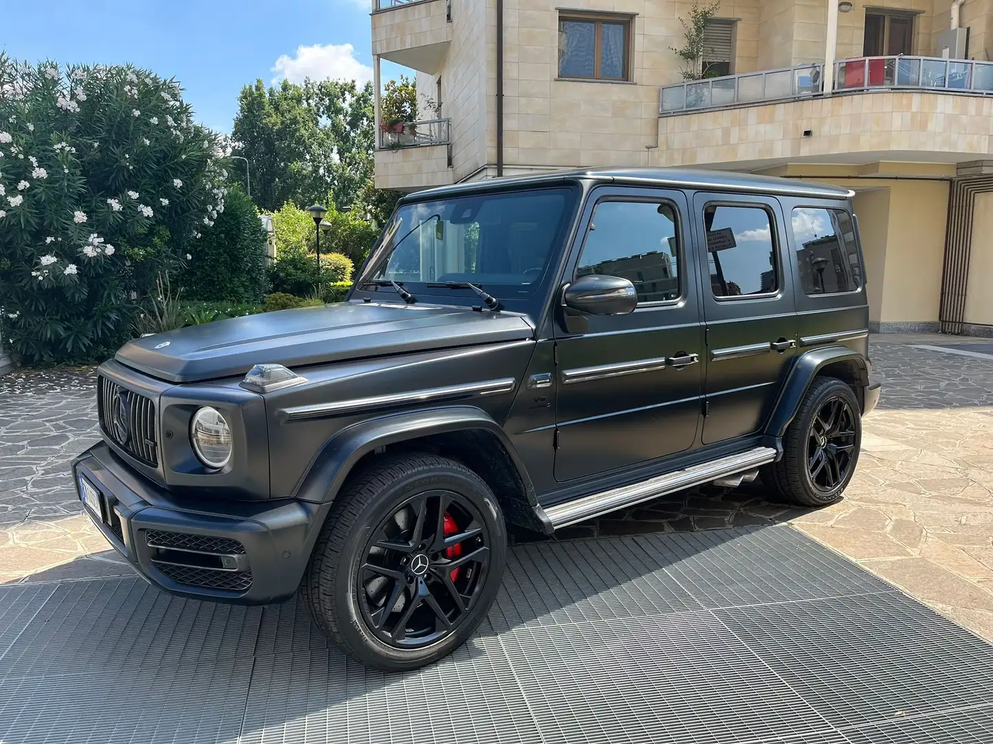 Mercedes-Benz G 63 AMG 585cv imm. 01/2023 iva esposta Noir - 2