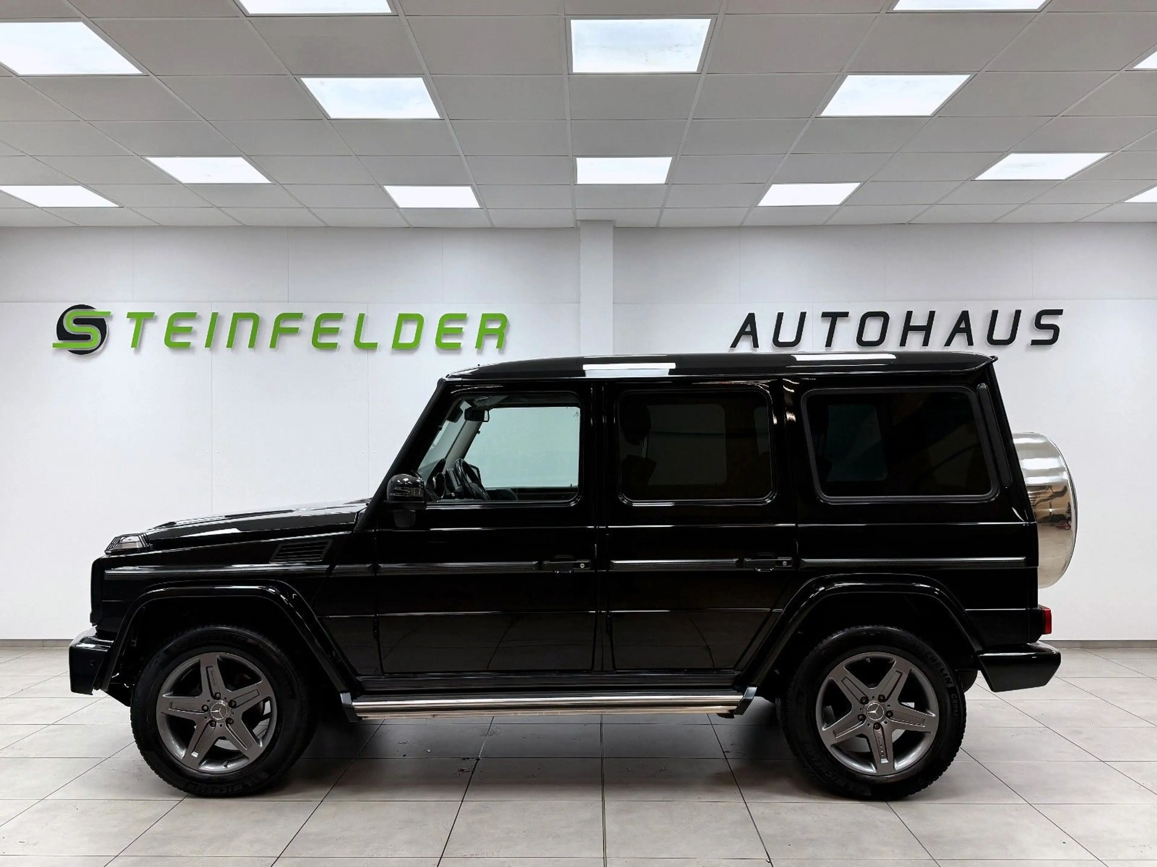 Mercedes-Benz G 350 d / AMG / S-DACH / MEMORY / AHK / BI-XENON — photo 4