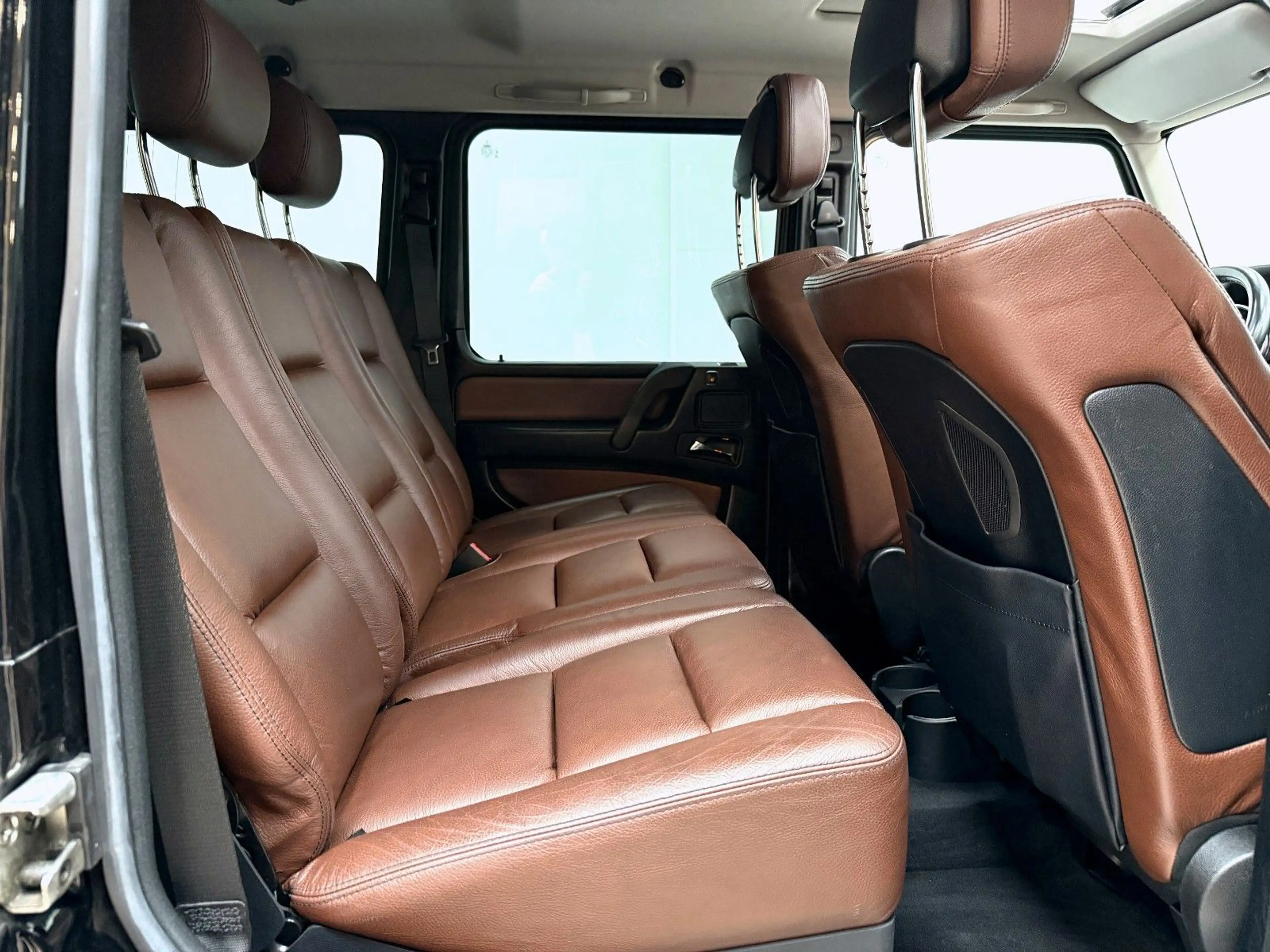 Mercedes-Benz G 350 d / AMG / S-DACH / MEMORY / AHK / BI-XENON — photo 14