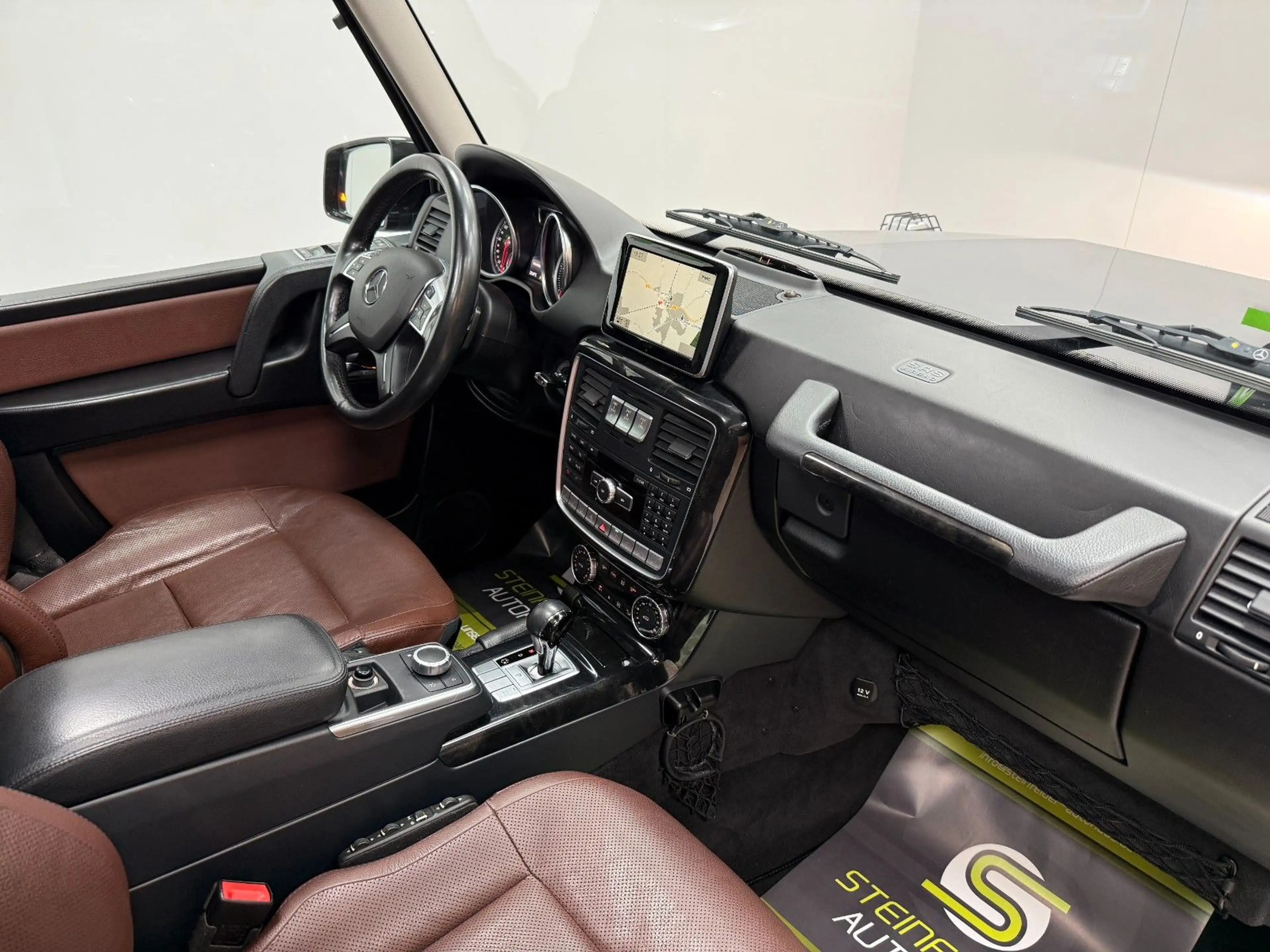 Mercedes-Benz G 350 d / AMG / S-DACH / MEMORY / AHK / BI-XENON — photo 10