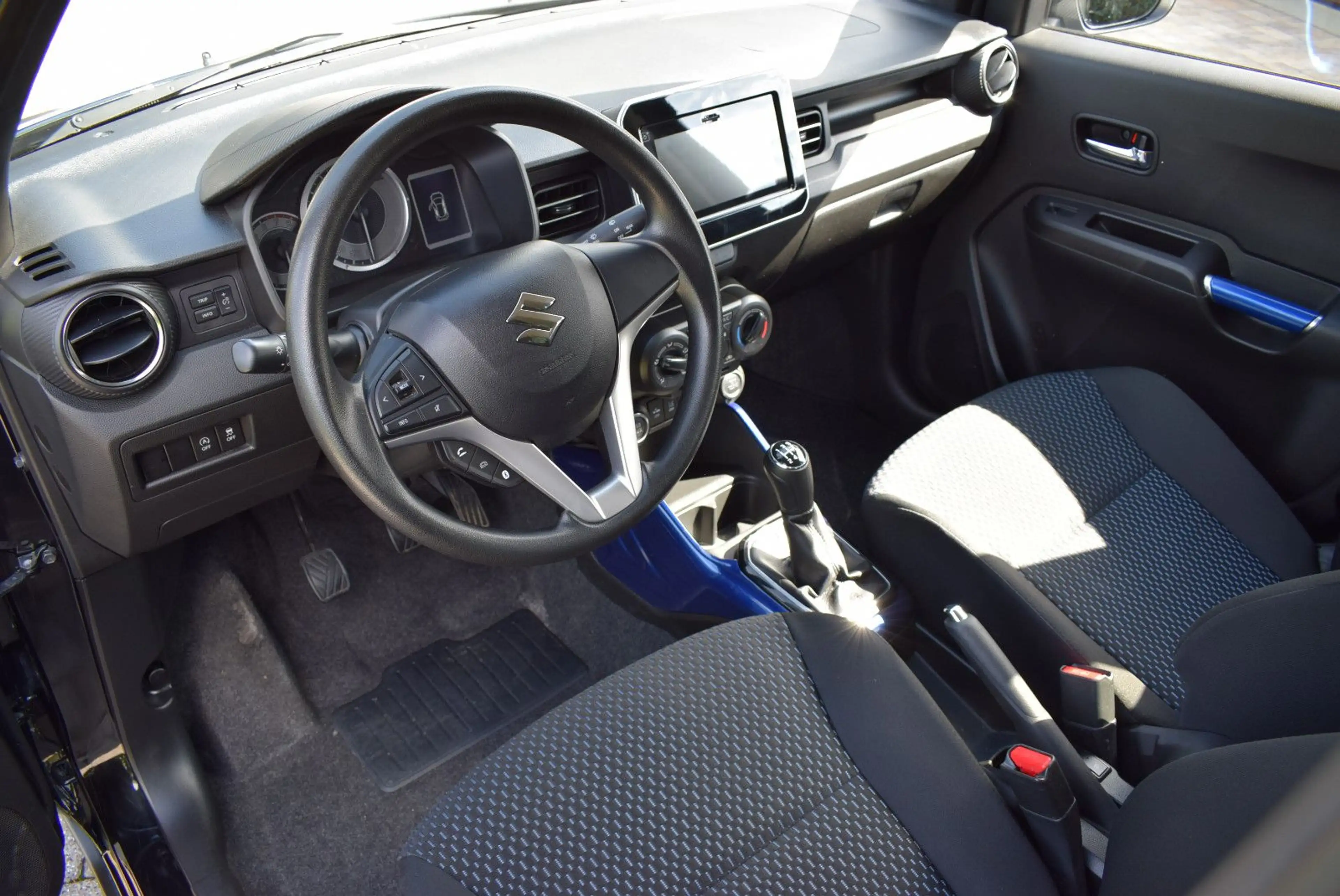 Suzuki Ignis Comfort 4x4 1.Hd/AHK/8-bereift — photo 15