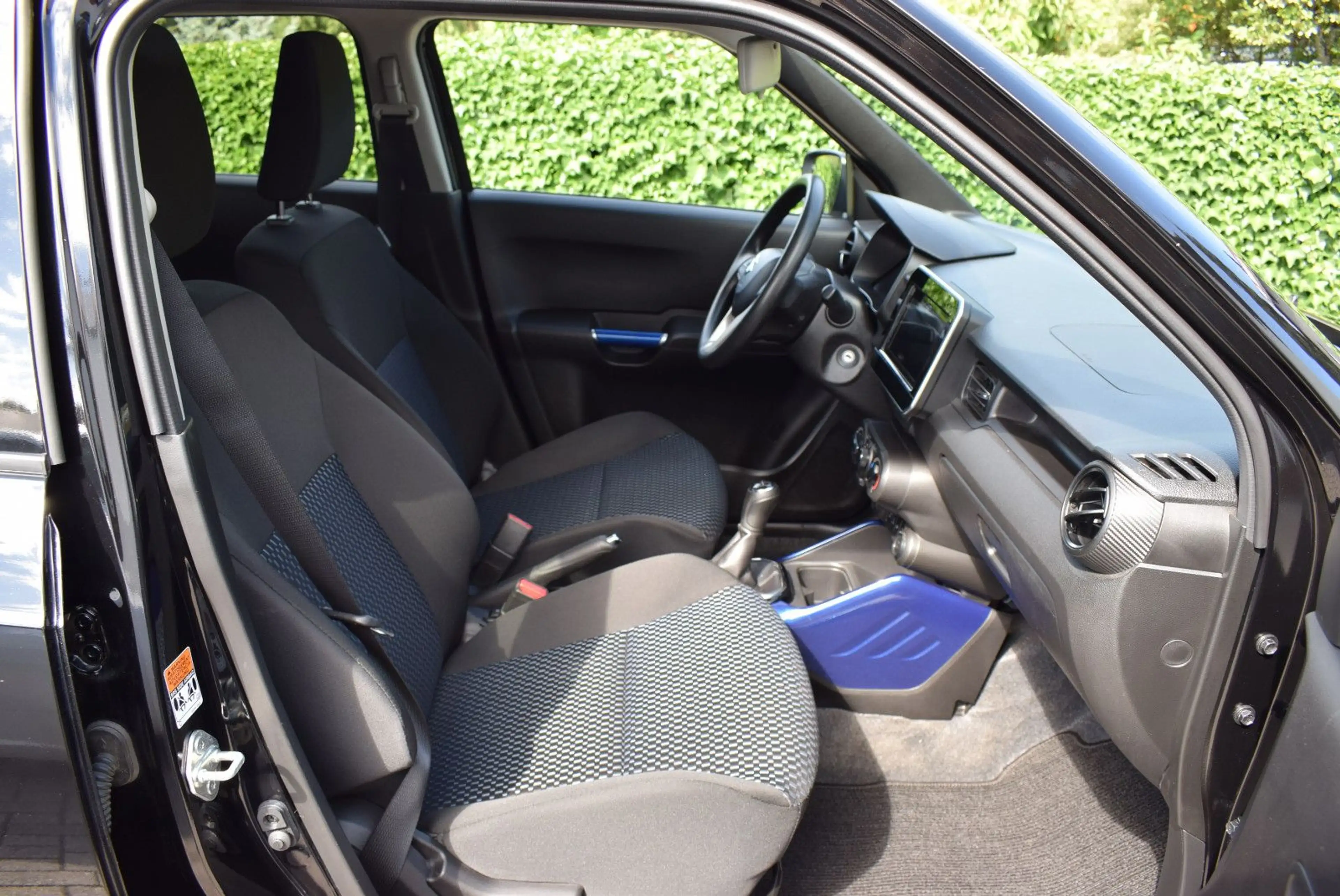 Suzuki Ignis Comfort 4x4 1.Hd/AHK/8-bereift — photo 12