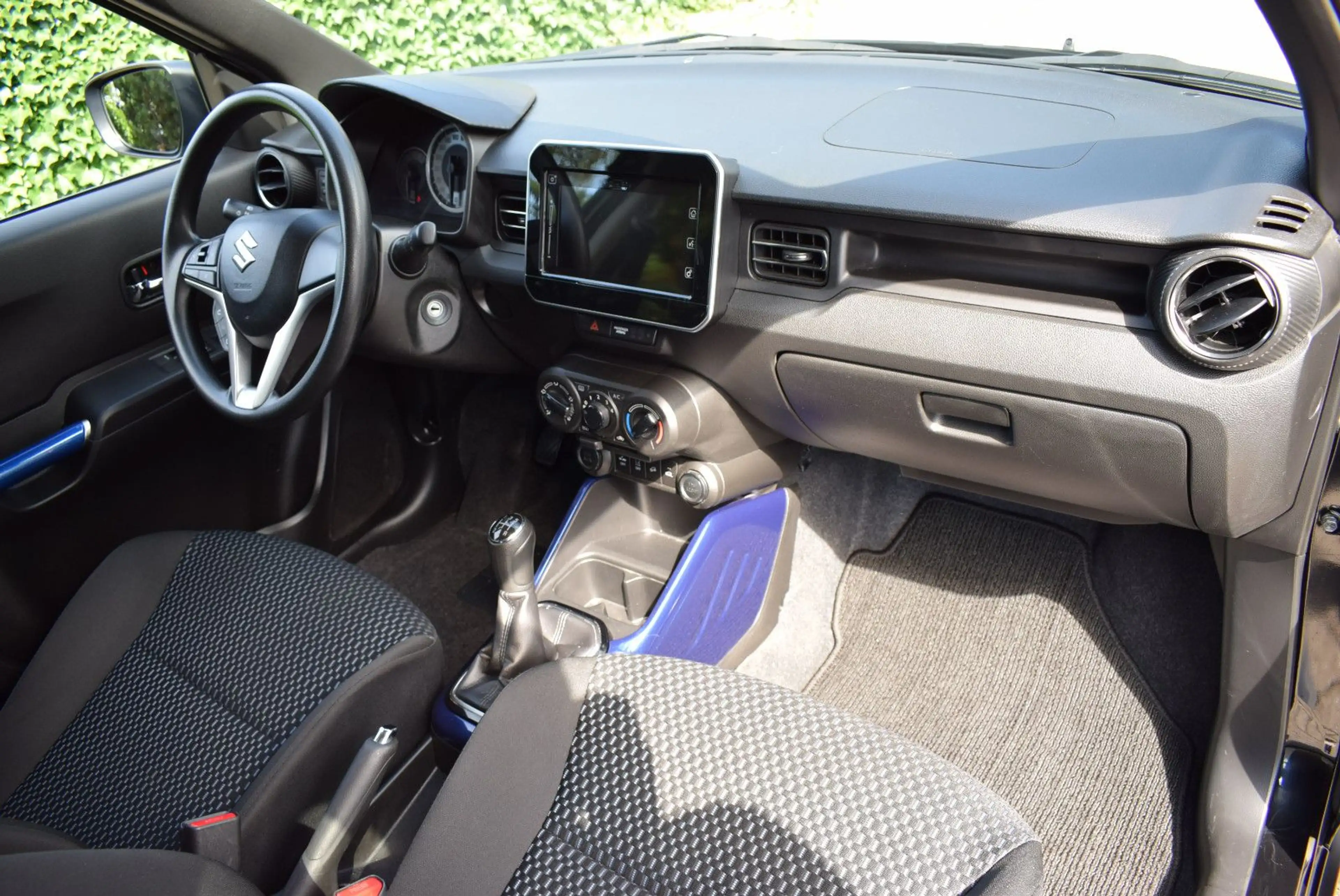 Suzuki Ignis Comfort 4x4 1.Hd/AHK/8-bereift — photo 11