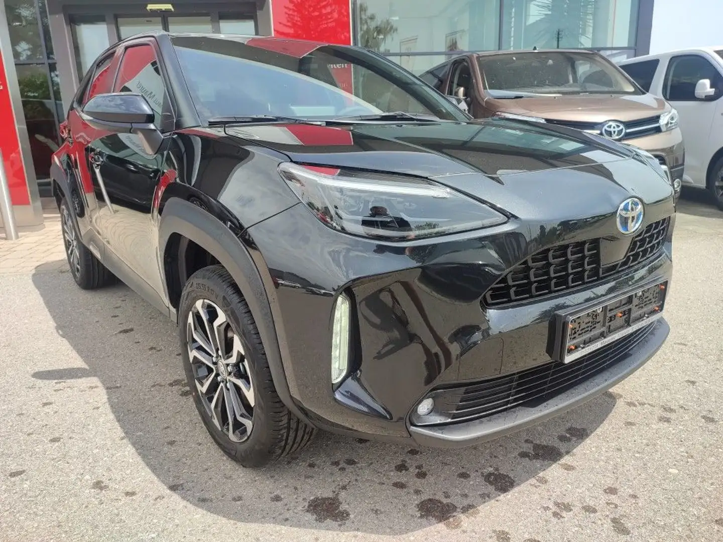 Toyota Yaris Cross Hybrid 130 1.5 VVT-i Teamplayer Schwarz - 2