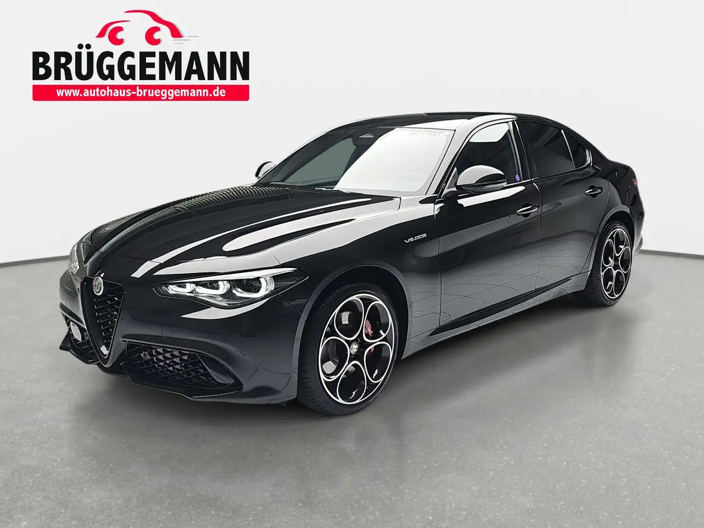 Alfa Romeo Giulia GIULIA 2.0 TURBO 16V Q4 VELOCE TECHNOLOGIE-PAKET Black - 1