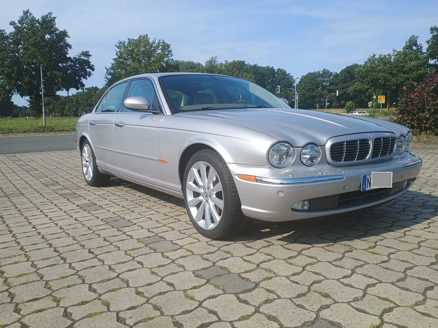 Jaguar XJ8 82.500KM Zilver - 1