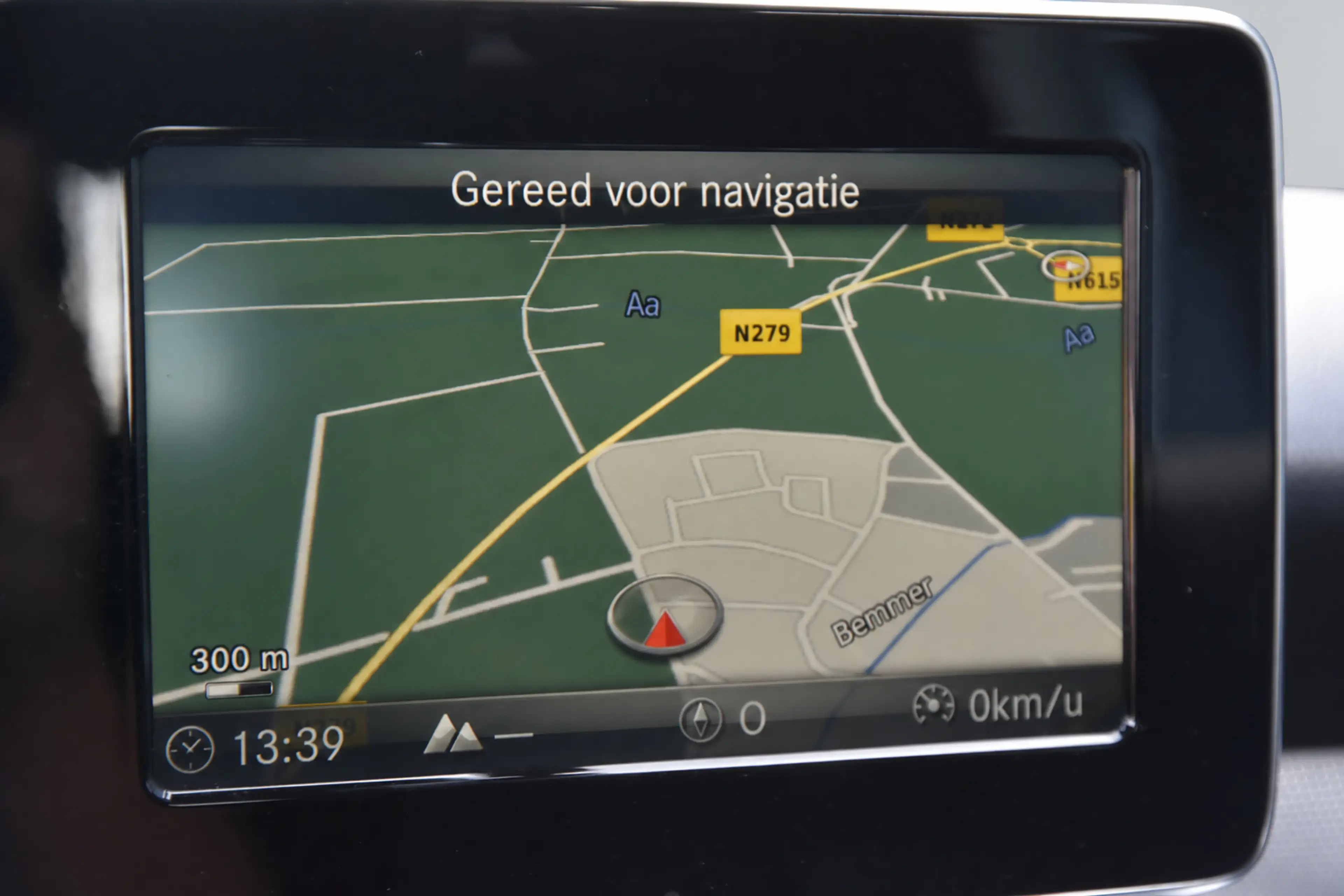 Mercedes-Benz GLA 200 Premium — photo 15