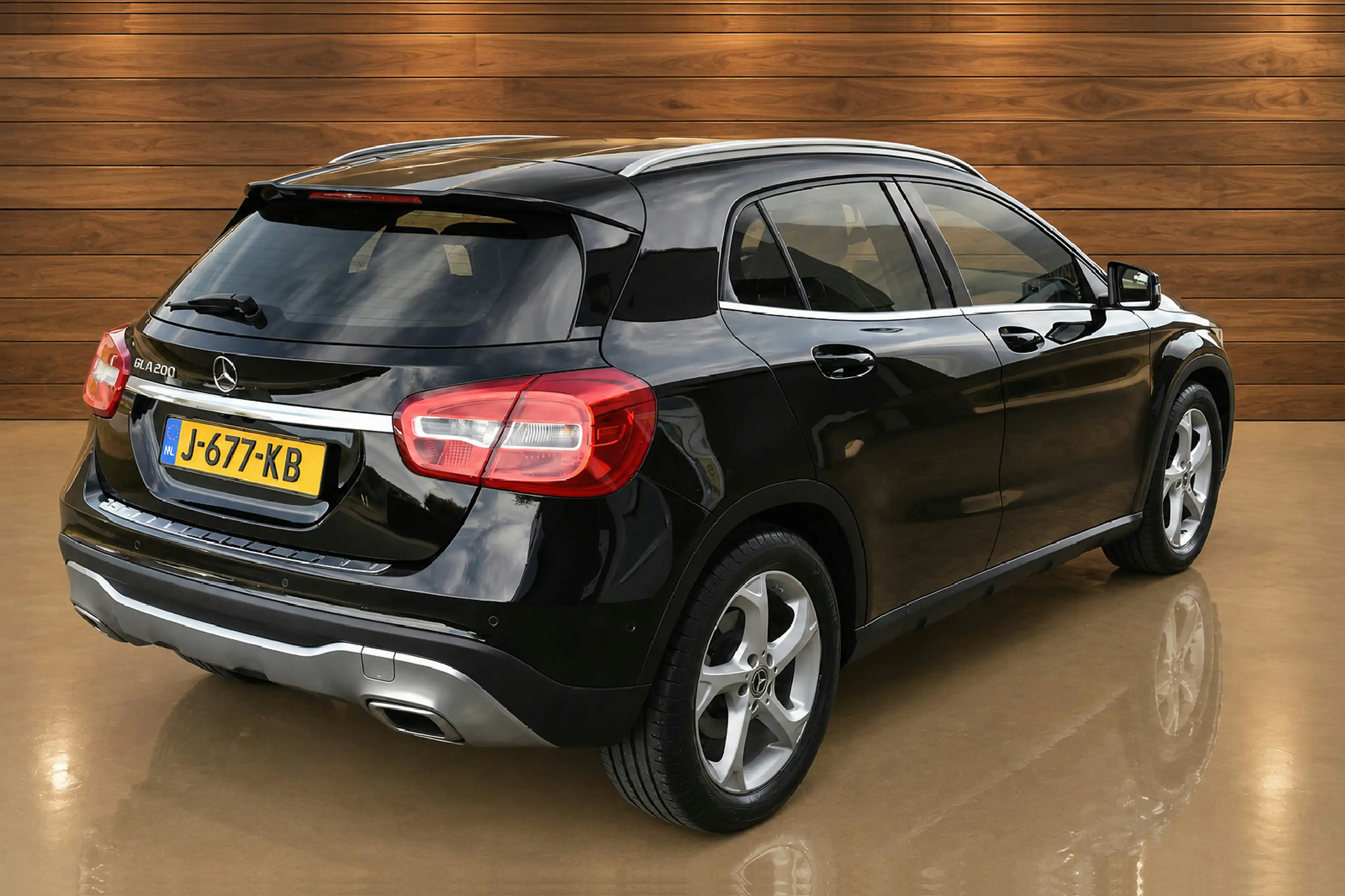 Mercedes-Benz GLA 200 Premium — photo 5