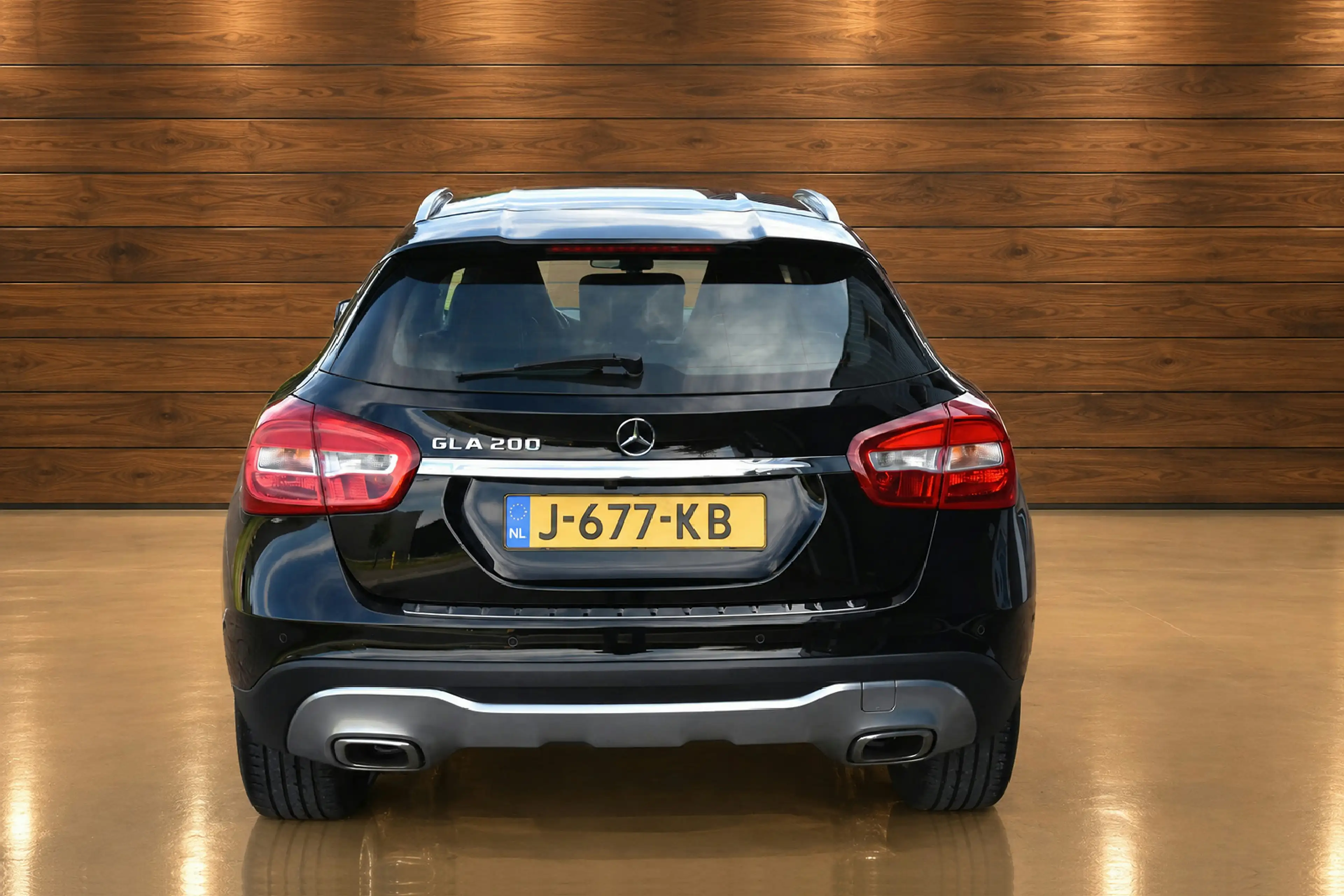 Mercedes-Benz GLA 200 Premium — photo 4