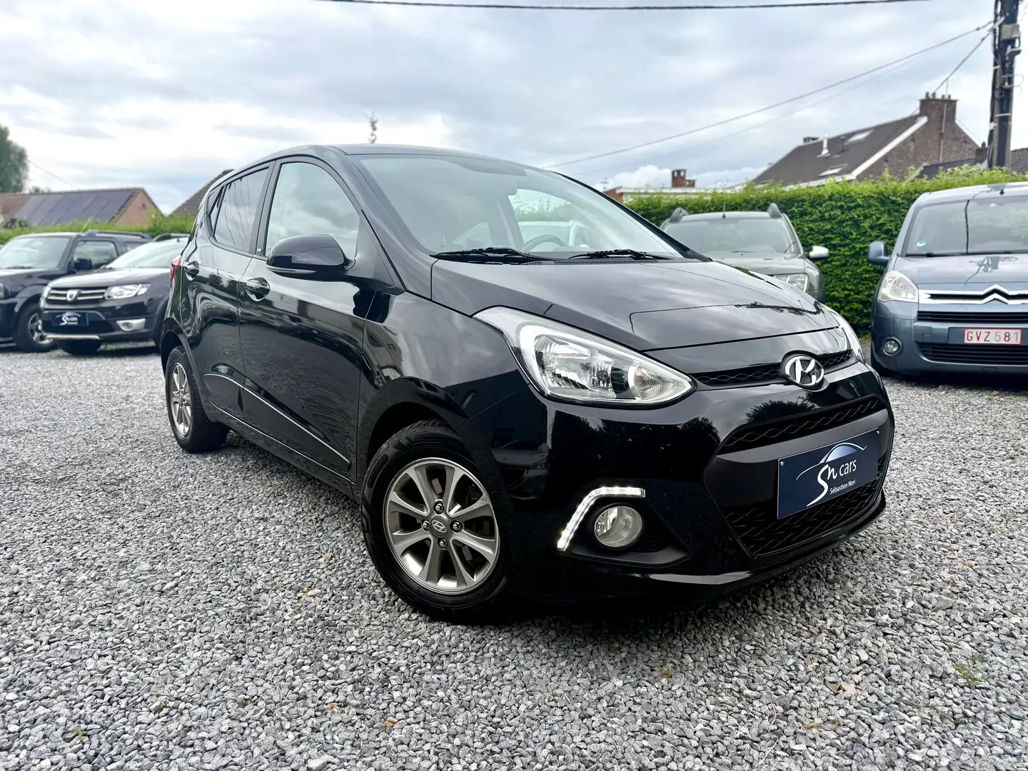 Hyundai i10 i10 1.0i Fun *** CLIM AUTO *** GARANTIE 1 AN Gris - 1