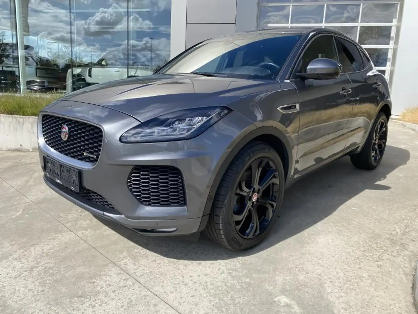 Jaguar E-Pace R-Dynamic SE D150 Grijs - 2