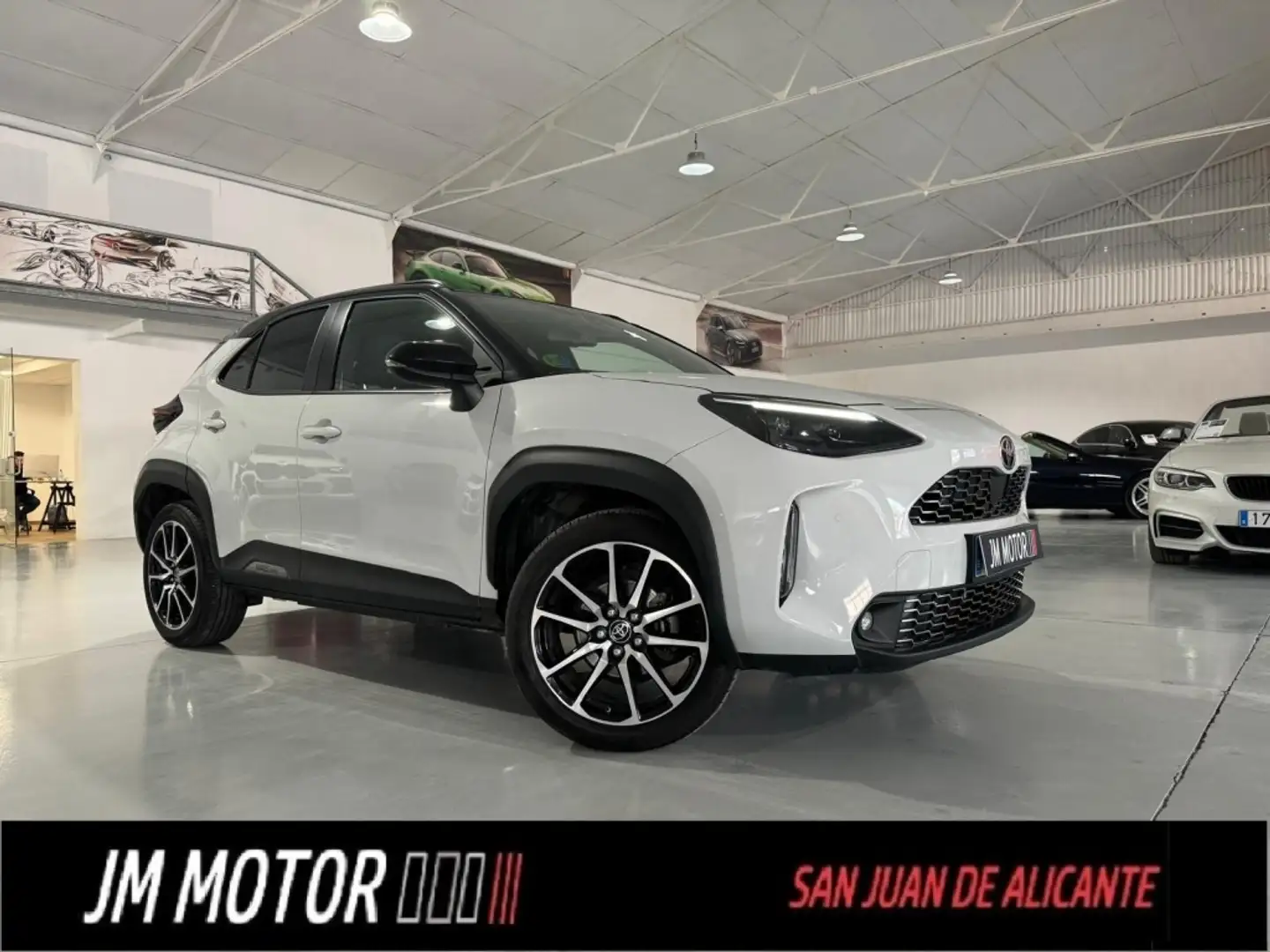 Toyota Yaris Cross 130H GR Sport Blanc - 1