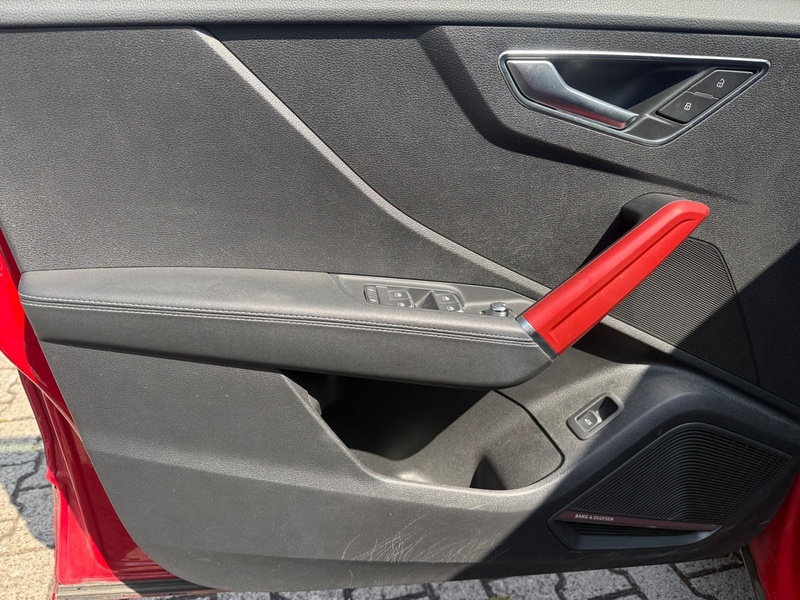 Audi Q2 2,0 TFSI quattro sport Tecnology Navi B&O — photo 12