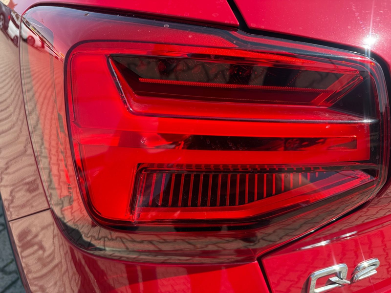 Audi Q2 2,0 TFSI quattro sport Tecnology Navi B&O — photo 11