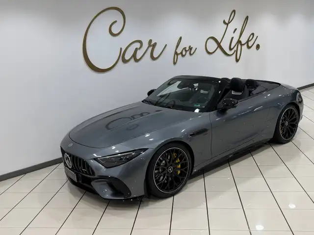 Mercedes-Benz SL view 4