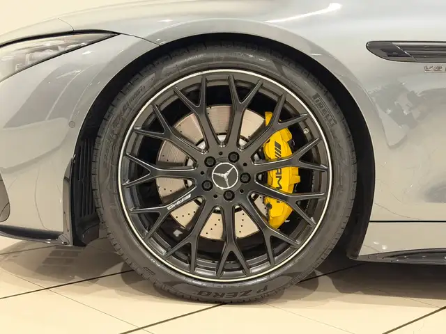 Mercedes-Benz SL view 10