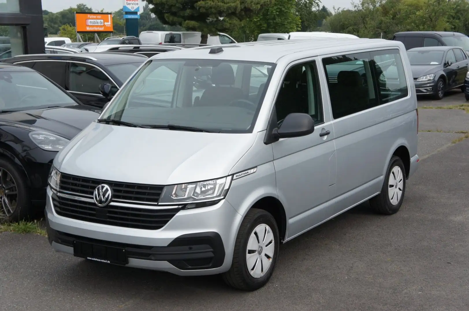 Volkswagen T6 Multivan T6.1 Multivan*Trendline*5SITZ*STANDHZ*PDC*1HAND* Argent - 1
